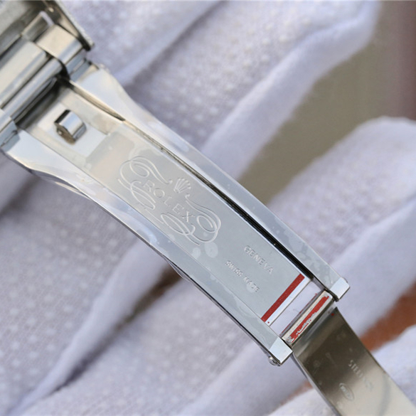 Daytona Pure Silver Multiple dial options 40mm