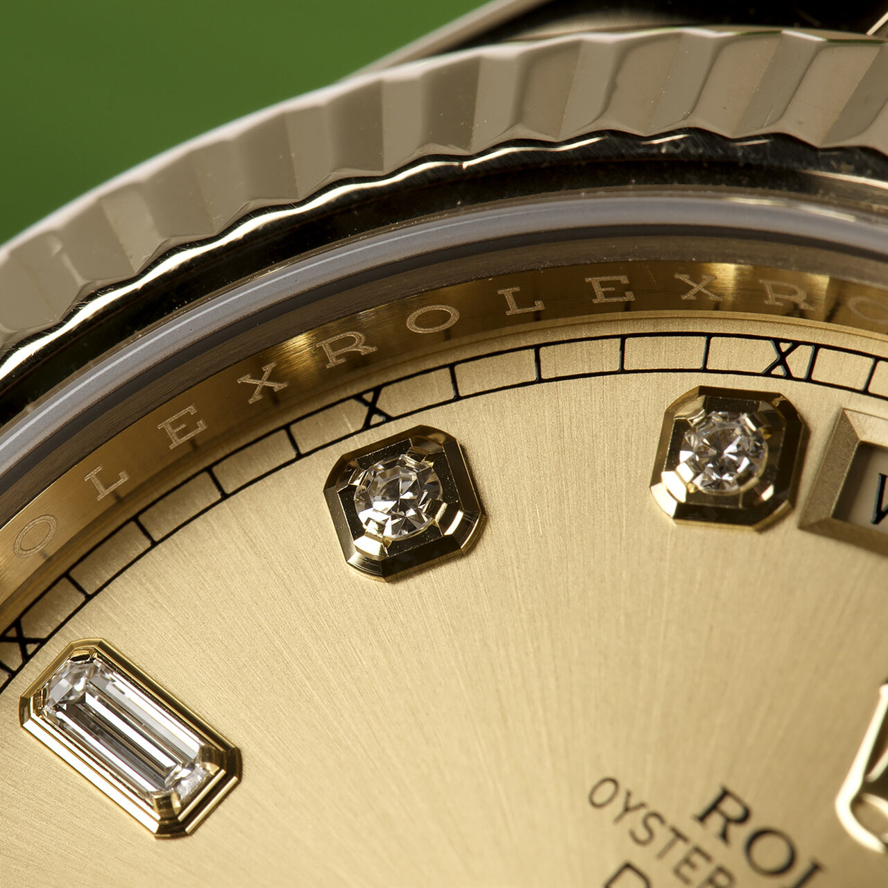 Day-Date II Golden Diamond Scale 41mm