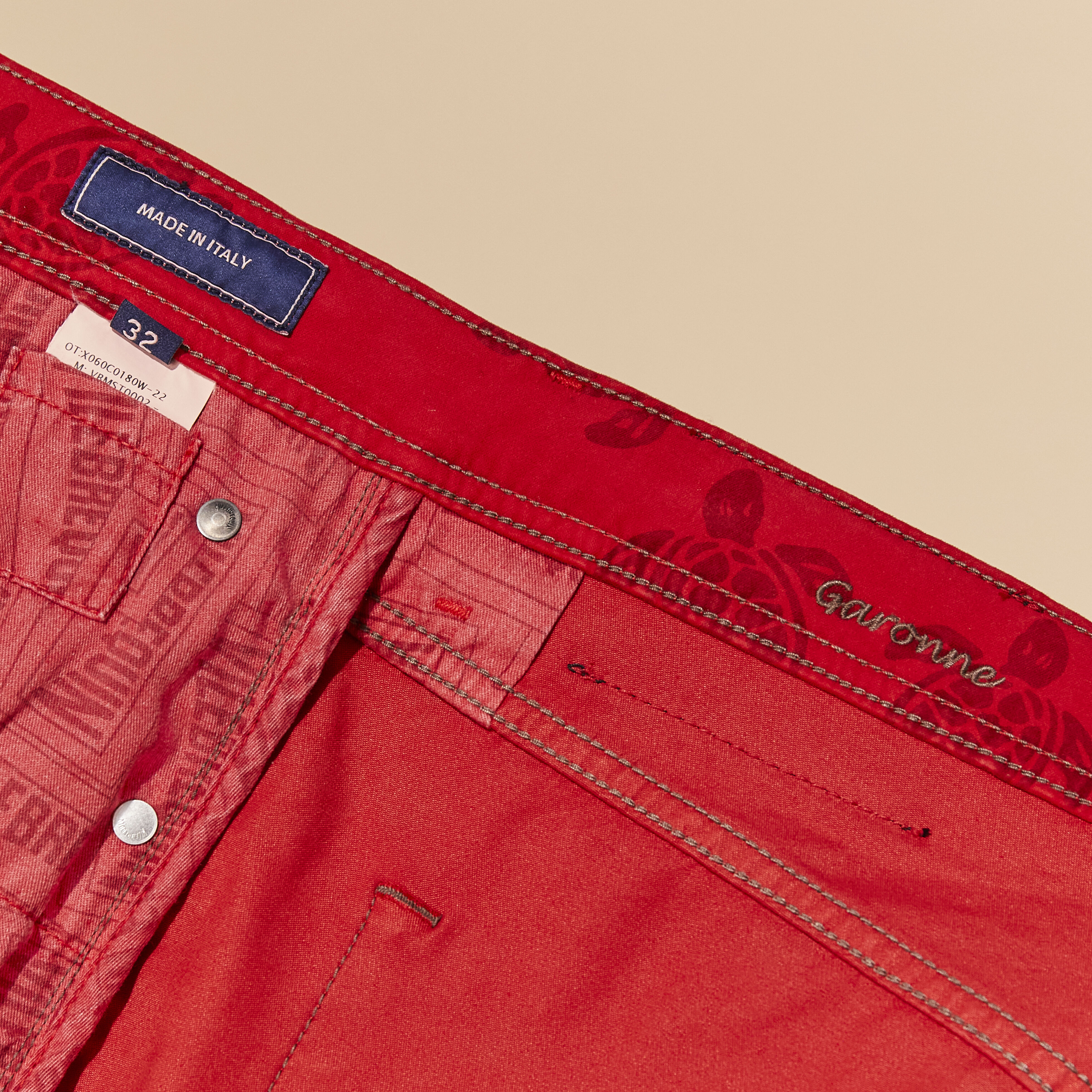 VILEBREQUIN Men 5-Pockets Bermuda Shorts Resin Print Ronde des Tortues