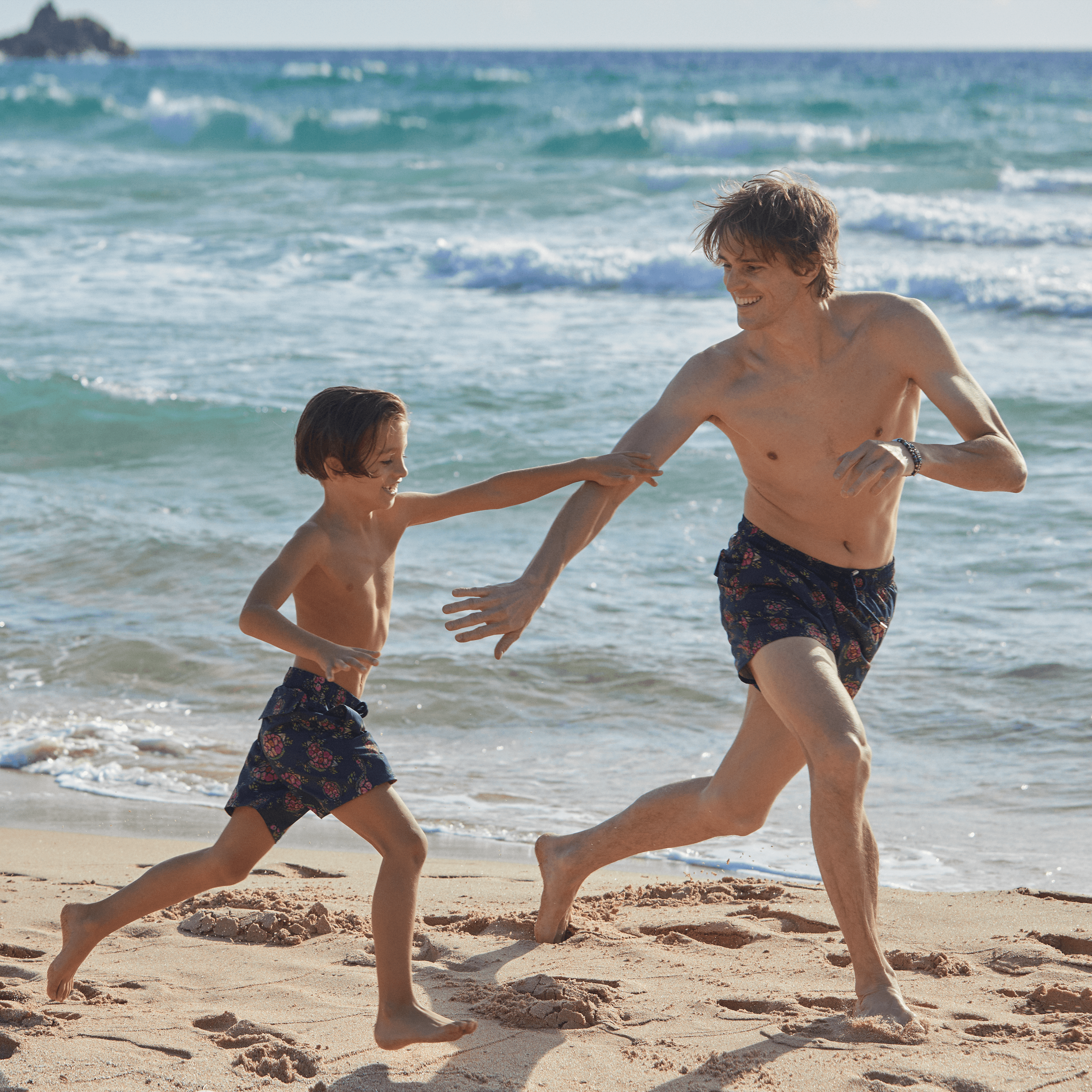 VILEBREQUIN Boys Stretch Swim Shorts Provencal Turles