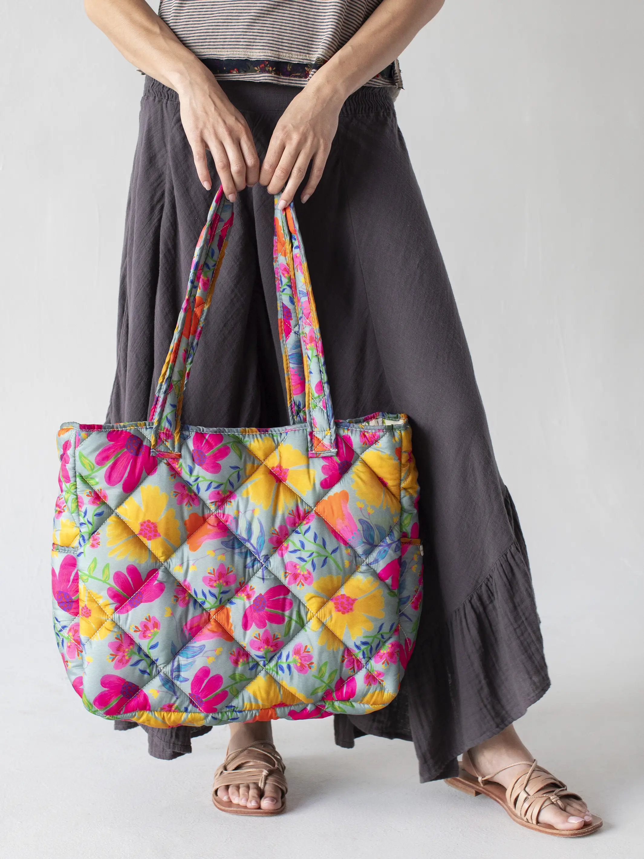 Reversible Puffy Tote Bag - Large Dusty Blue Floral