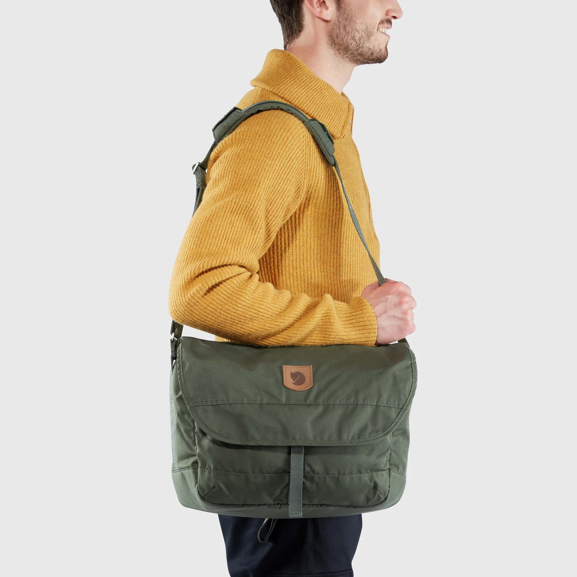 GREENLAND SHOULDER BAG
