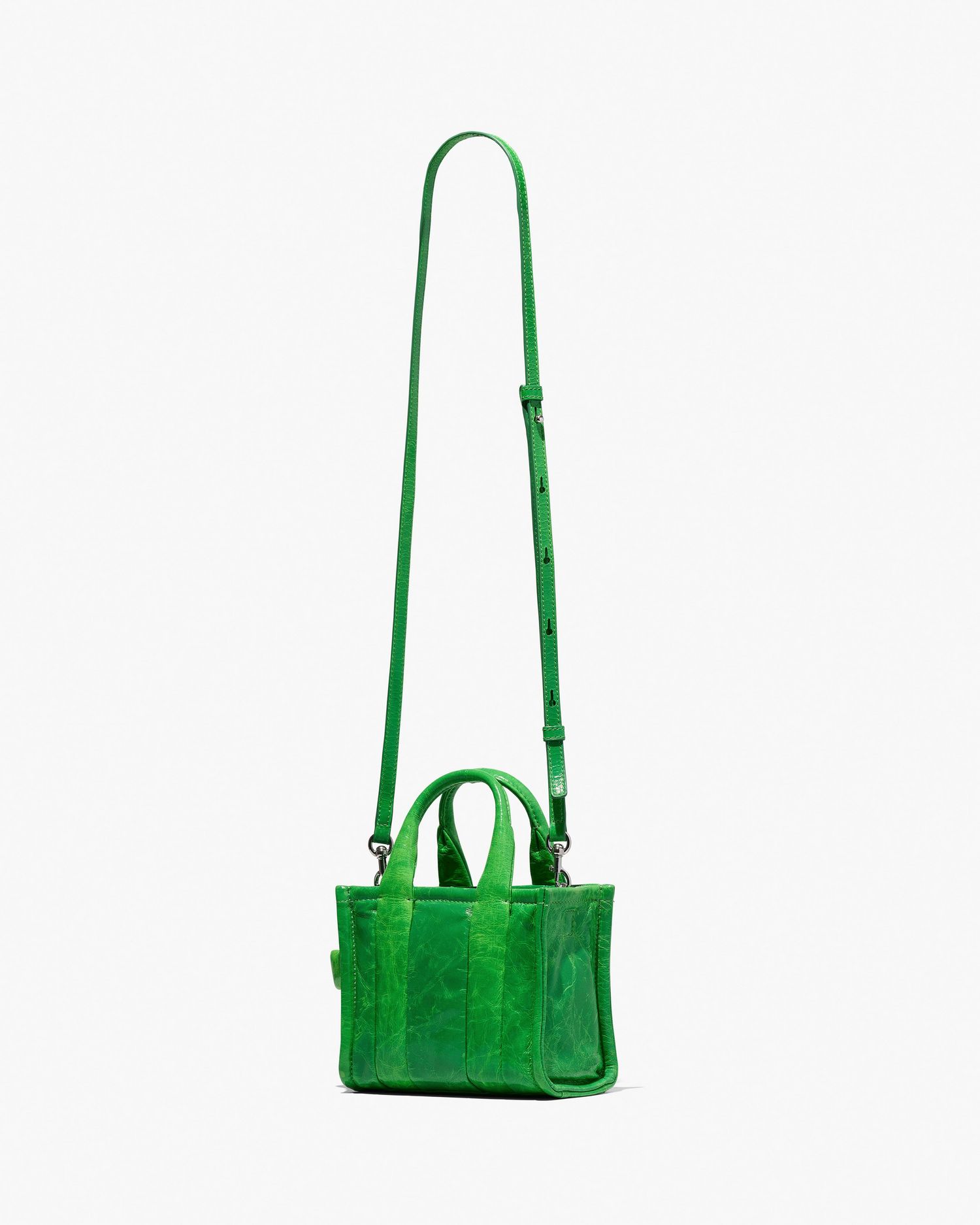 The Shiny Crinkle Leather Crossbody Tote | Marc Jacobs Outlet