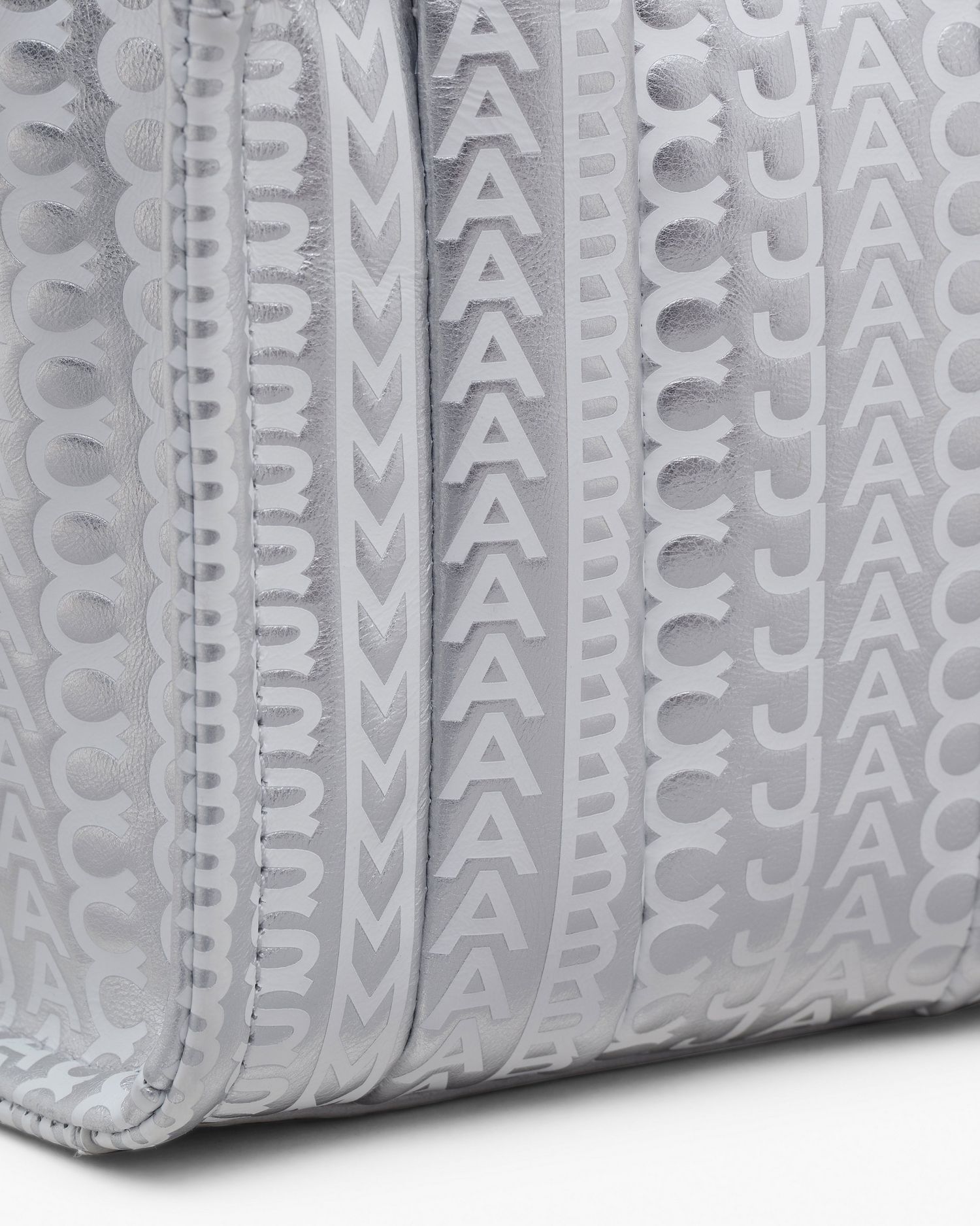 The Monogram Metallic Crossbody Tote Bag | Marc Jacobs Outlet