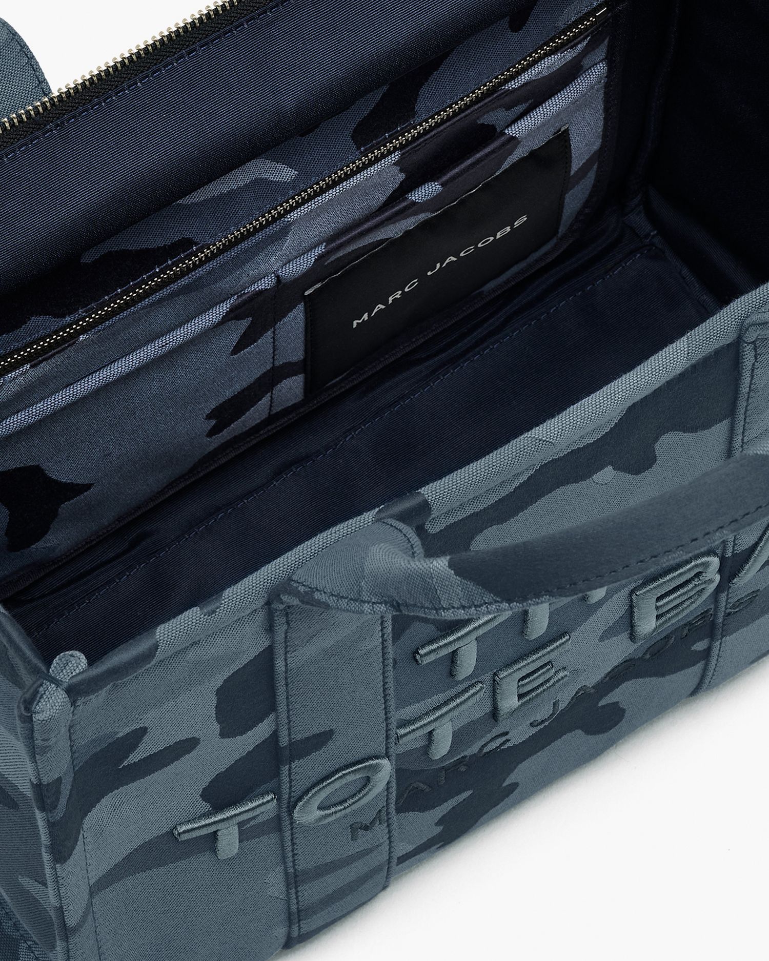 The Camo Jacquard Medium Tote Bag | Marc Jacobs Outlet