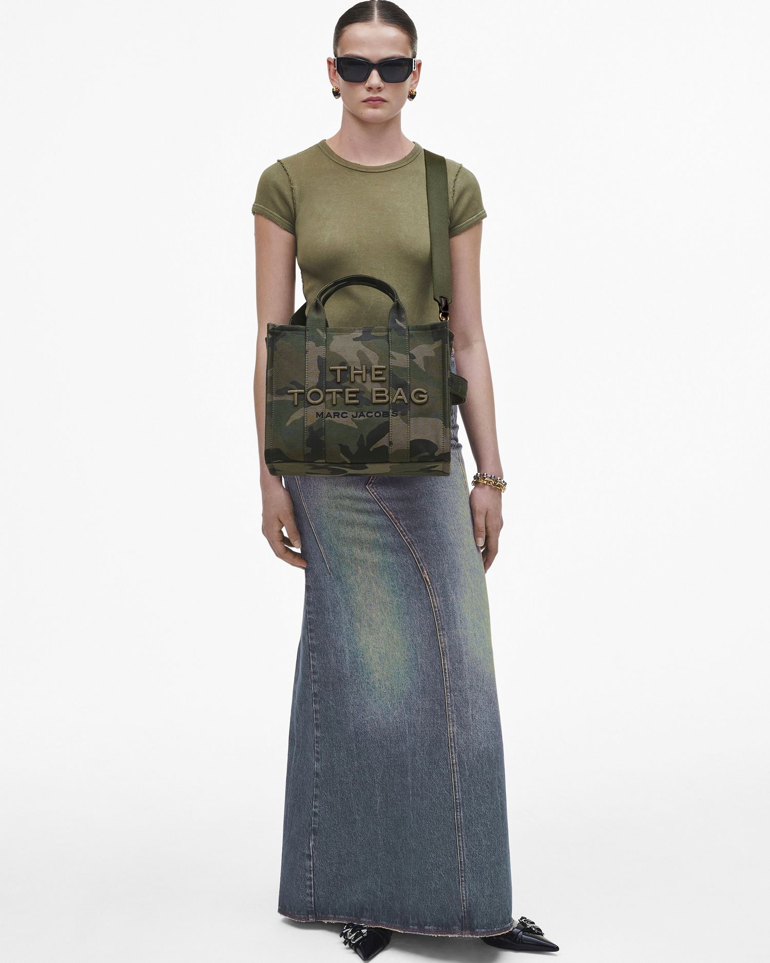 The Camo Jacquard Medium Tote Bag | Marc Jacobs Outlet