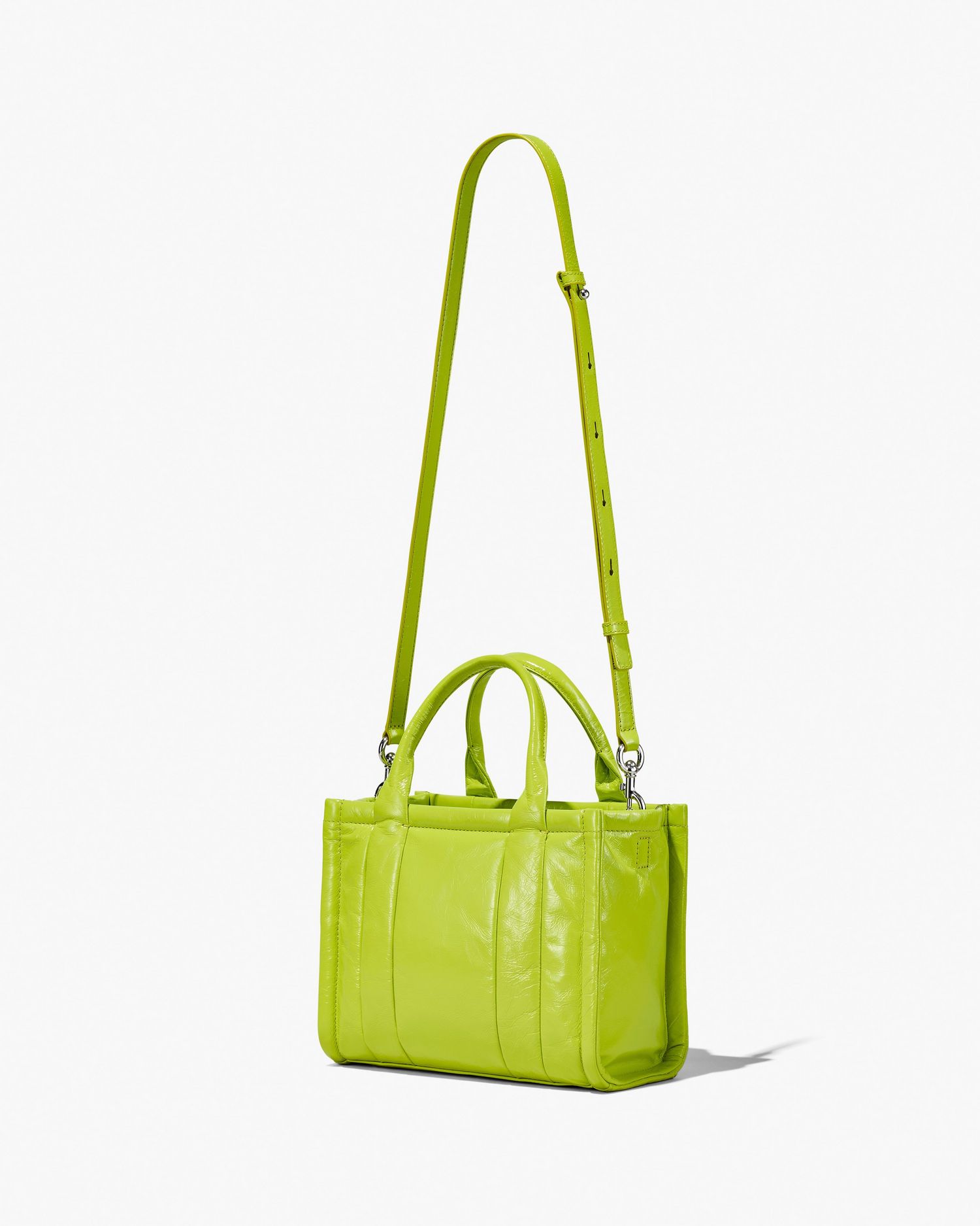 The Shiny Crinkle Leather Small Tote | Marc Jacobs Outlet