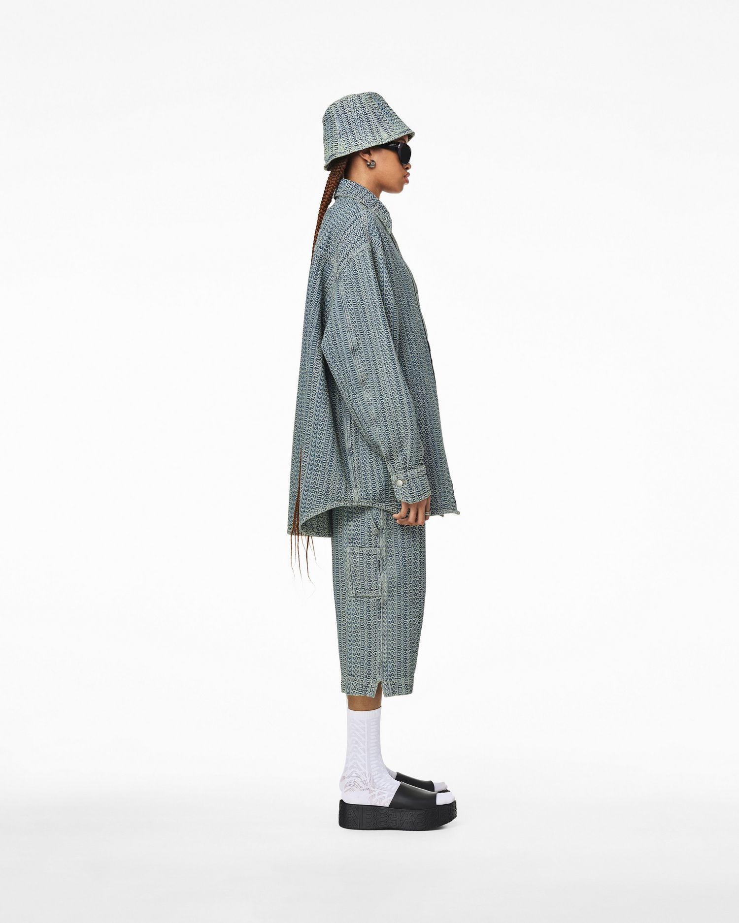The Washed Monogram Oversized Denim Short | Marc Jacobs Outlet