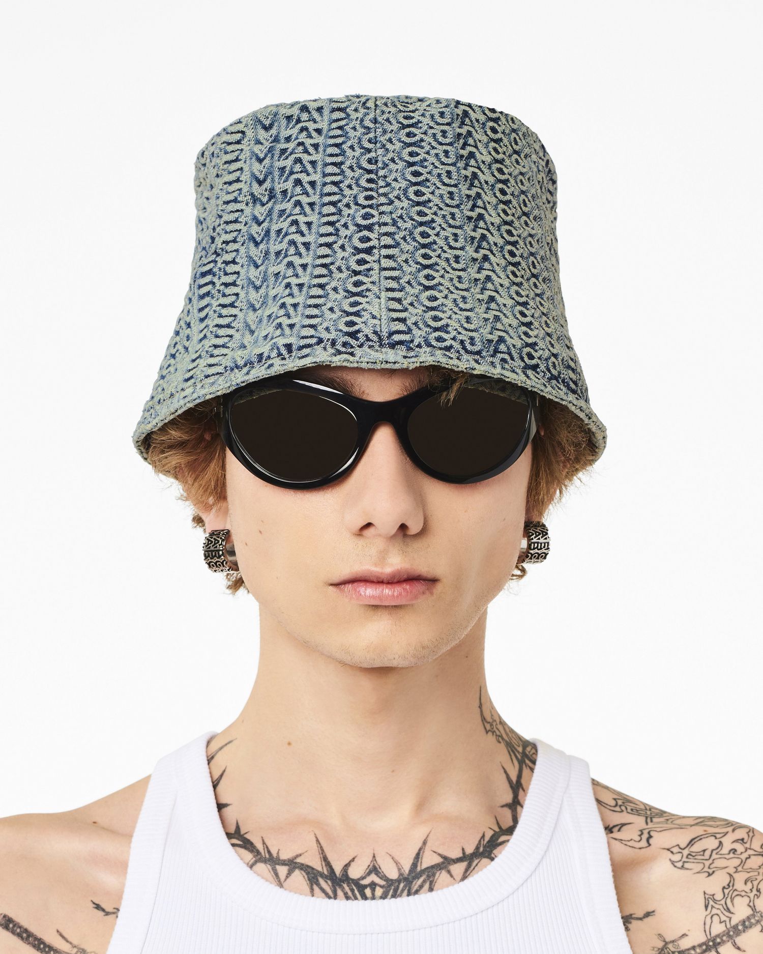 The Washed Monogram Denim Bucket Hat | Marc Jacobs Outlet