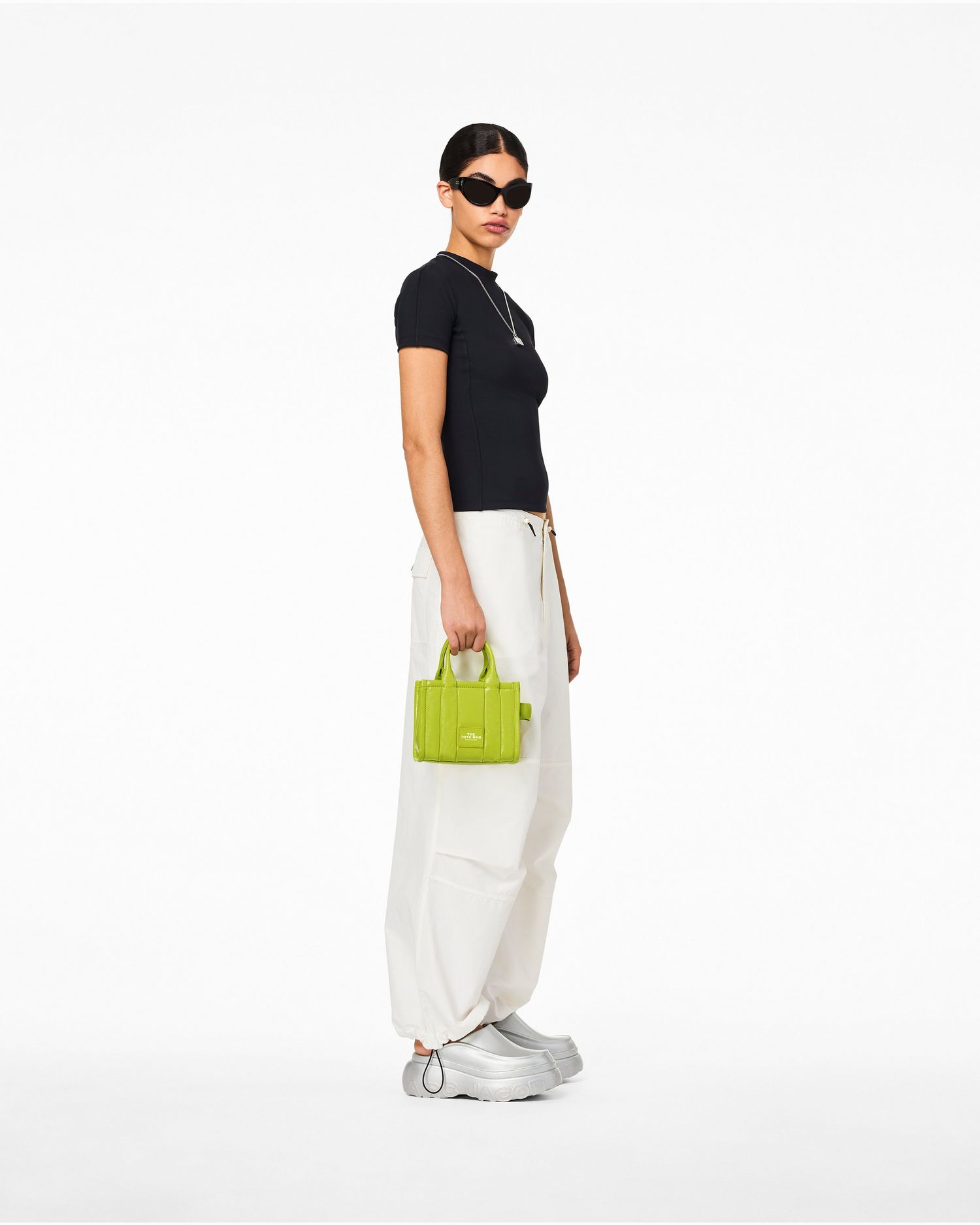 The Shiny Crinkle Leather Crossbody Tote | Marc Jacobs Outlet