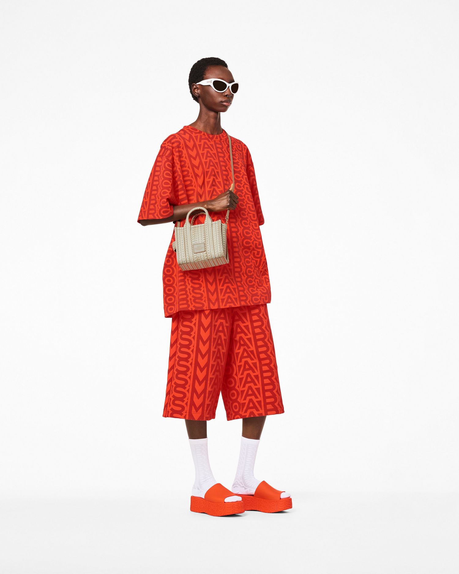 The Monogram Leather Crossbody Tote Bag | Marc Jacobs Outlet