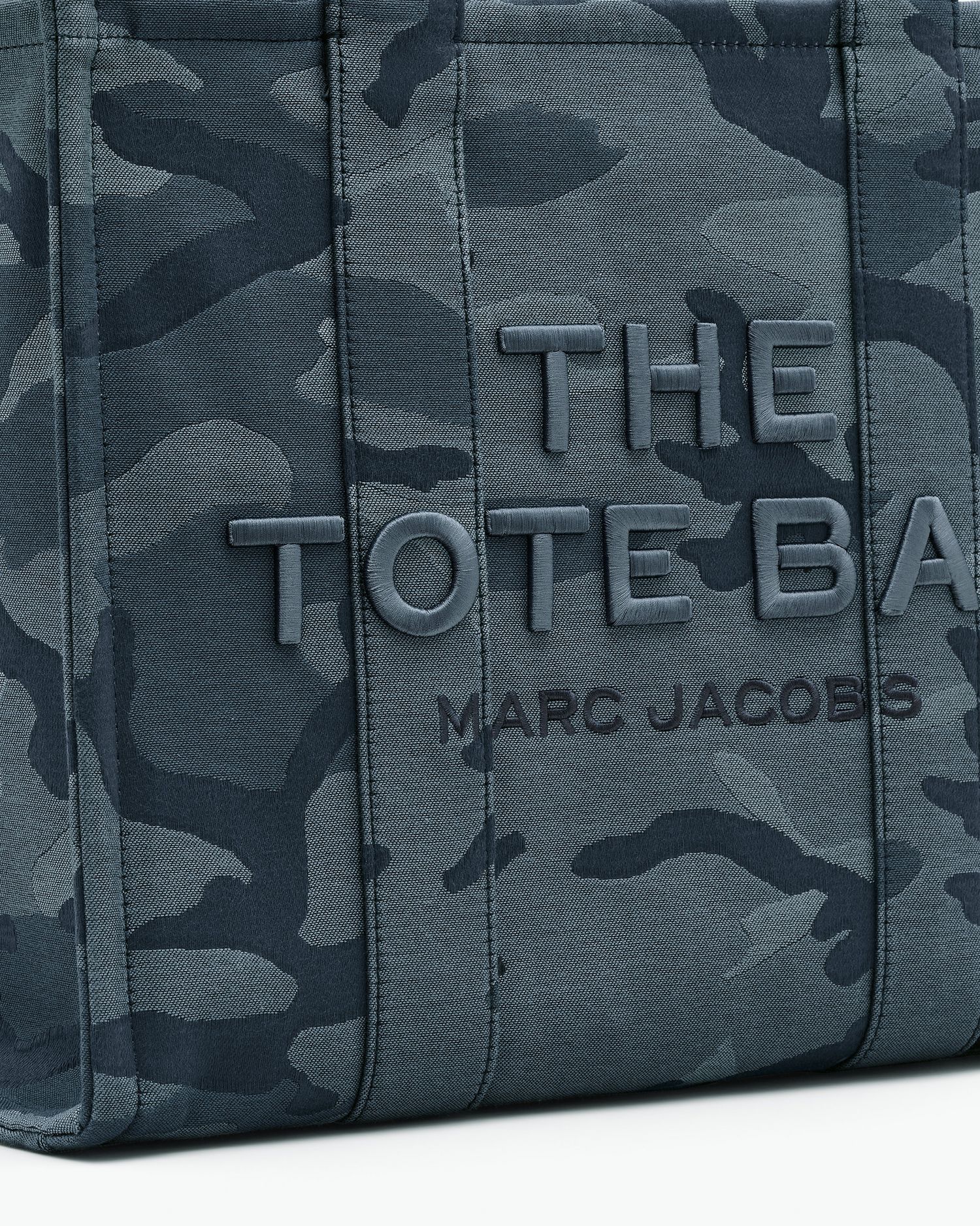 The Camo Jacquard Large Tote Bag | Marc Jacobs Outlet
