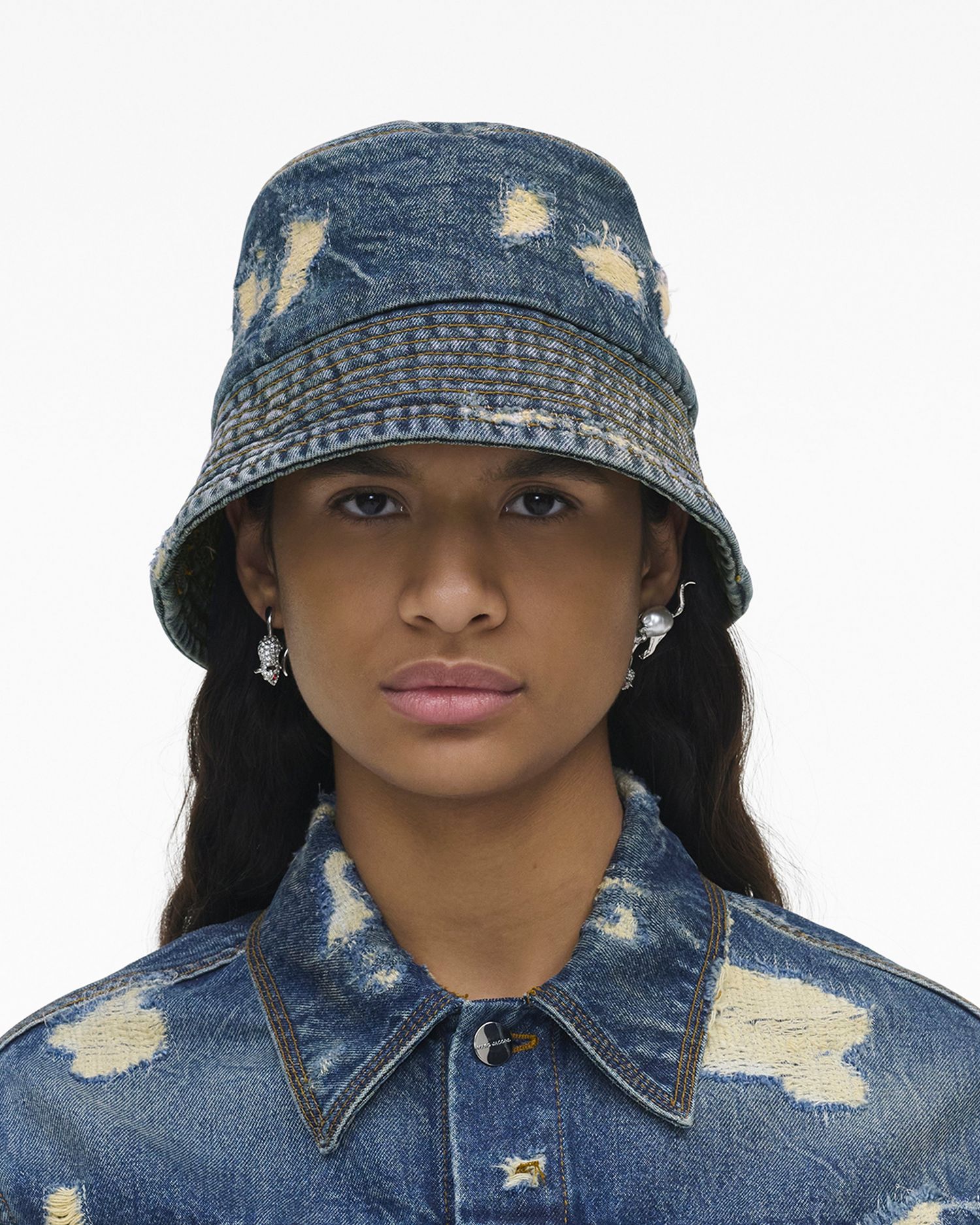 The Rip And Repair Bucket Hat | Marc Jacobs Outlet