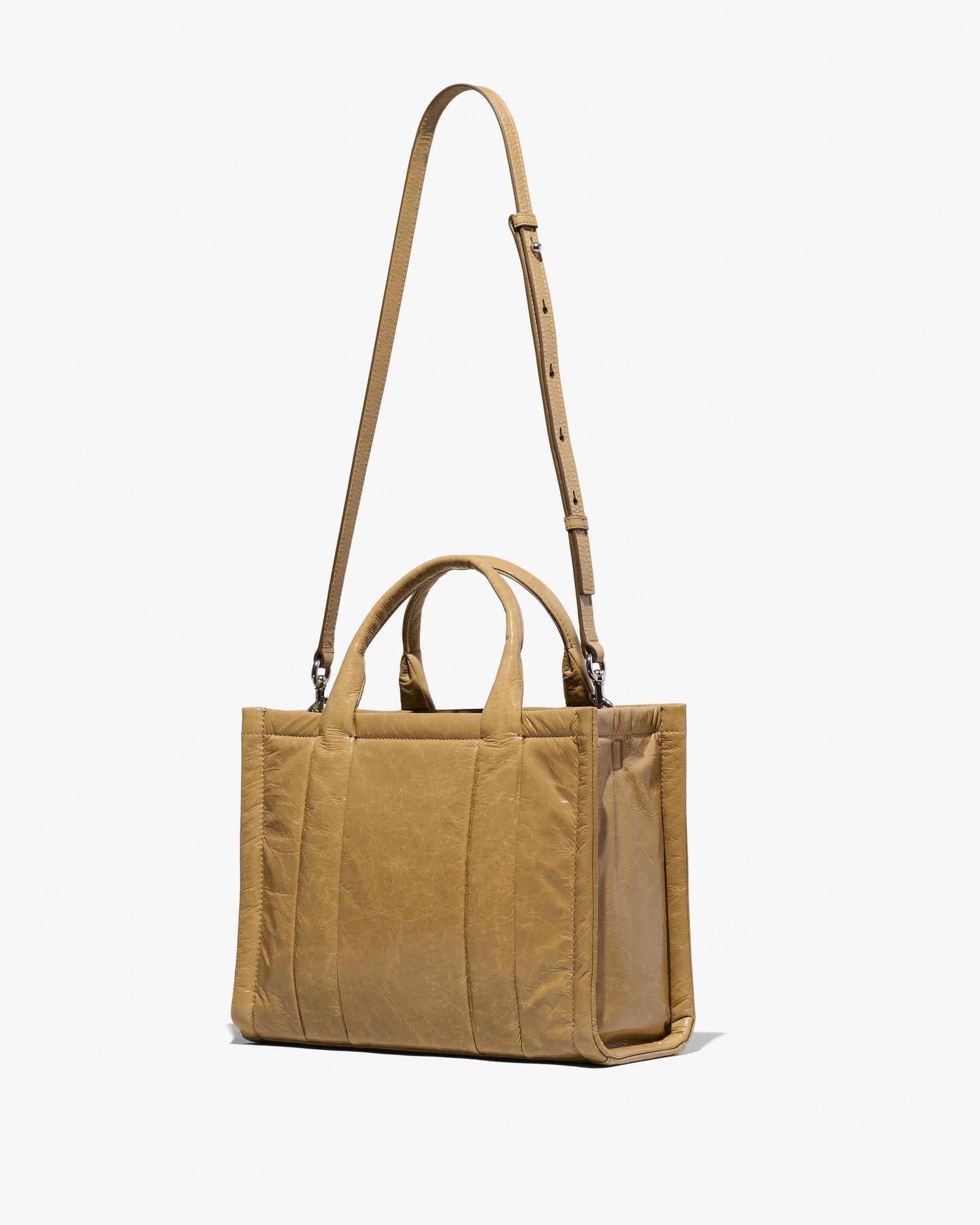 The Shiny Crinkle Medium Tote Bag | Marc Jacobs Outlet