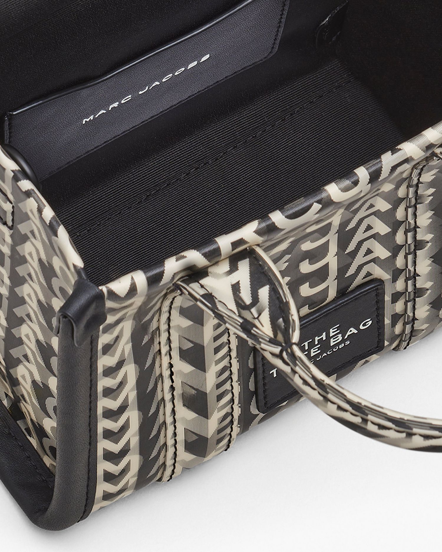 The Monogram Lenticular Crossbody Tote Bag | Marc Jacobs Outlet