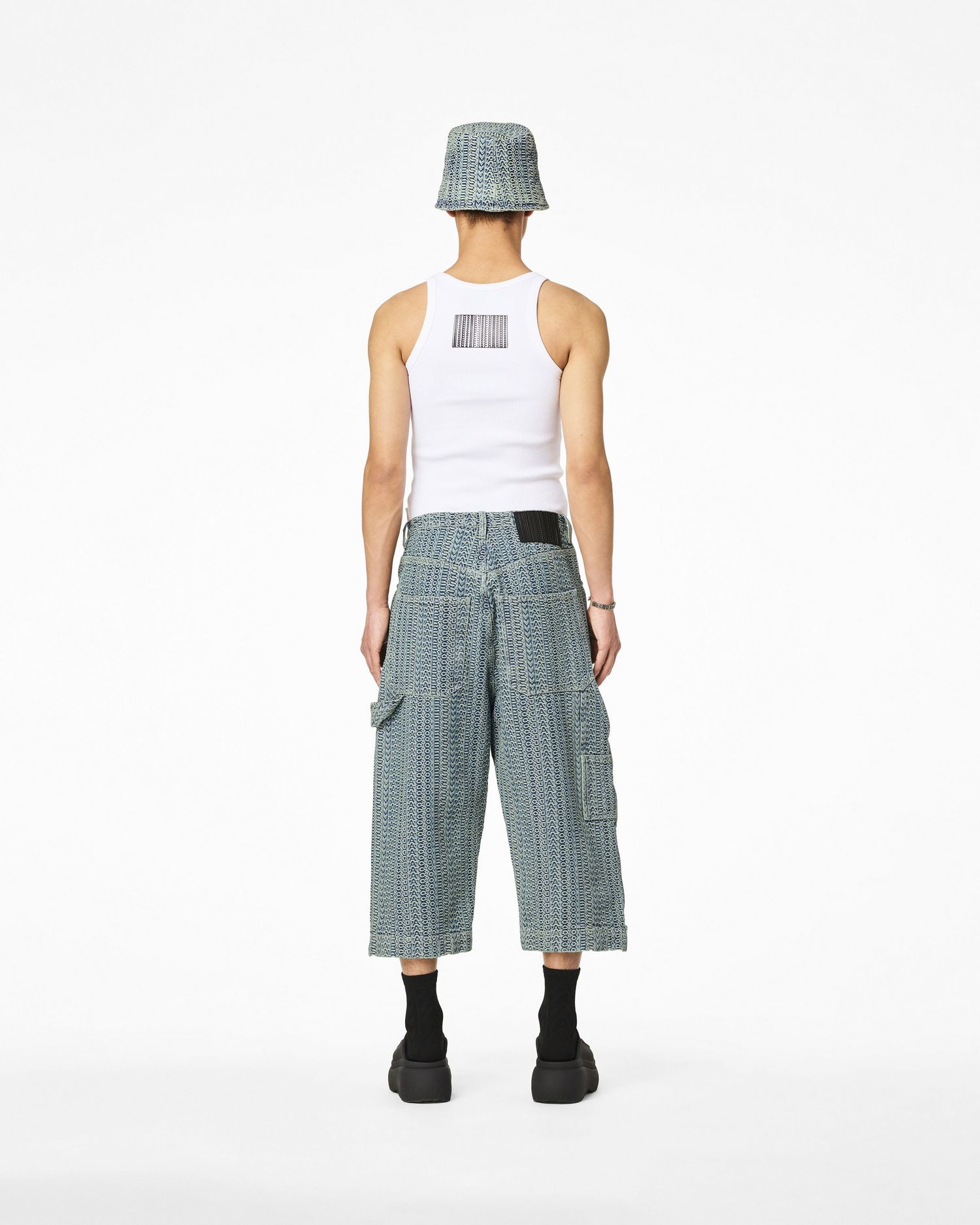 The Washed Monogram Oversized Denim Short | Marc Jacobs Outlet