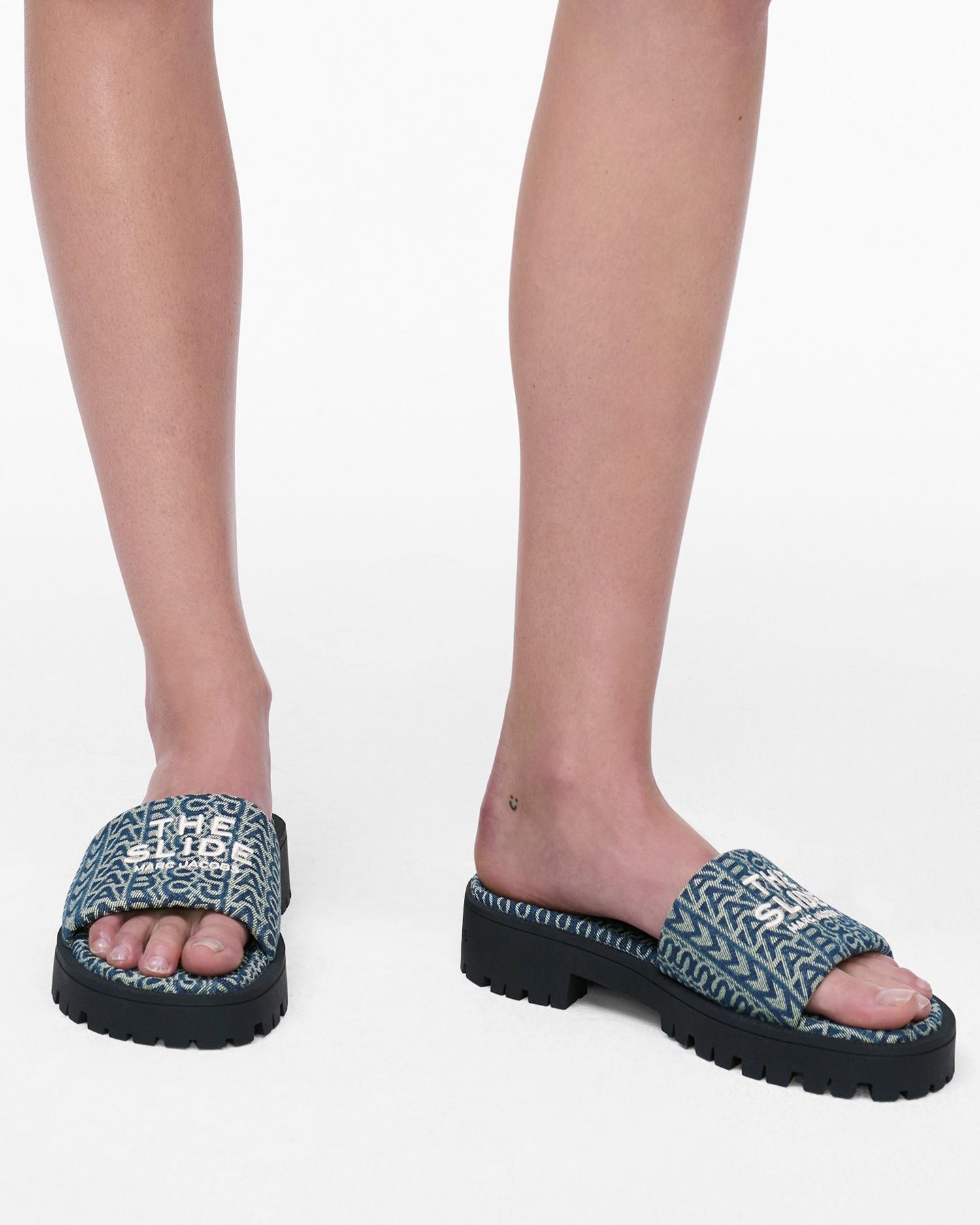 The Denim Monogram Lug Sole Slide | Marc Jacobs Outlet