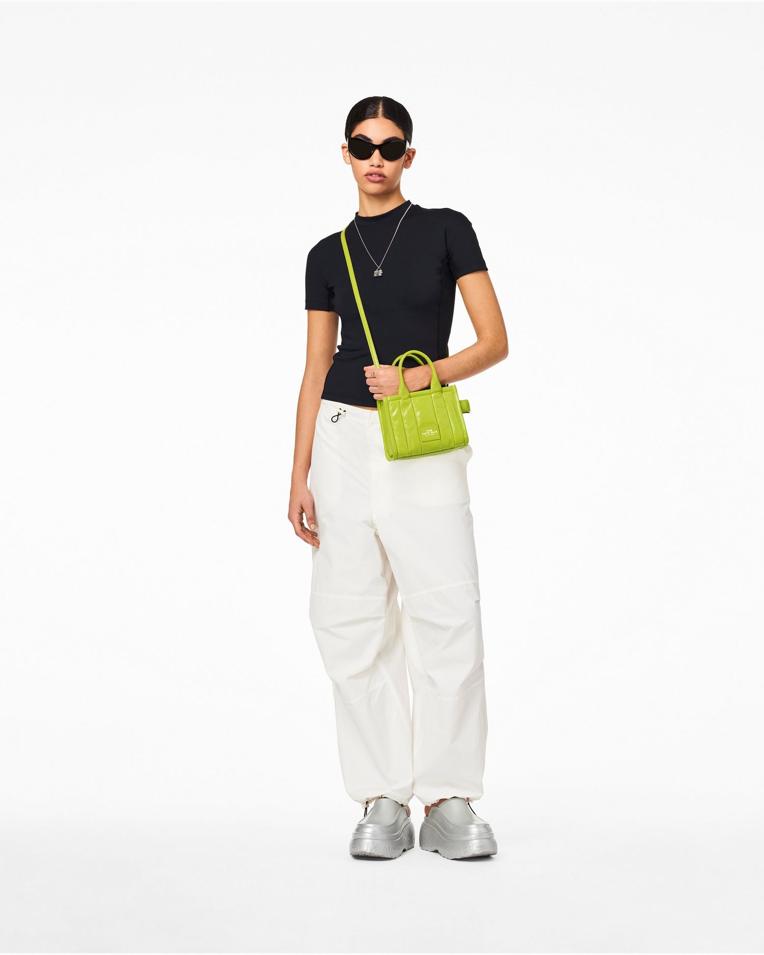 The Shiny Crinkle Leather Crossbody Tote | Marc Jacobs Outlet