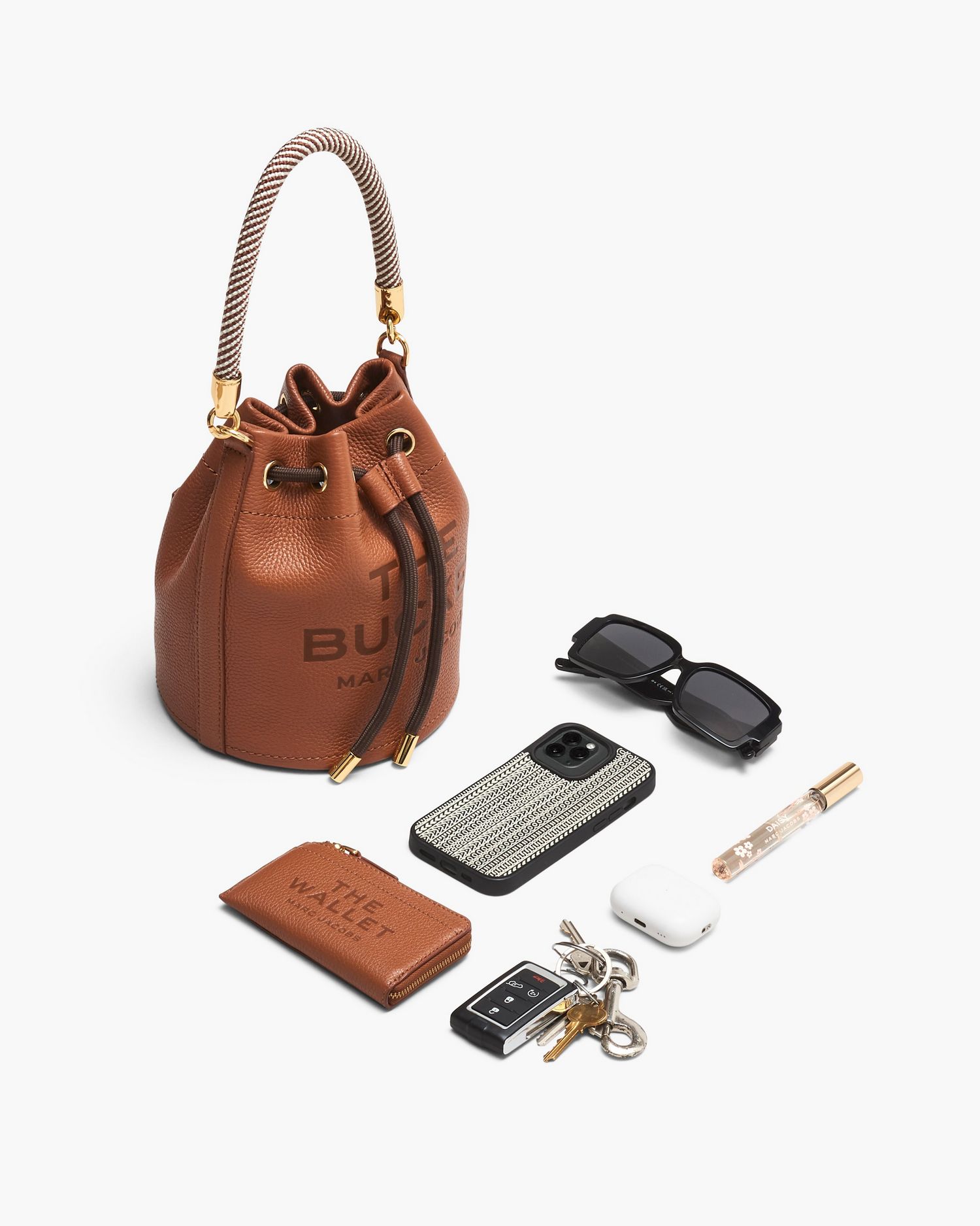 The Leather Bucket Bag | Marc Jacobs Outlet