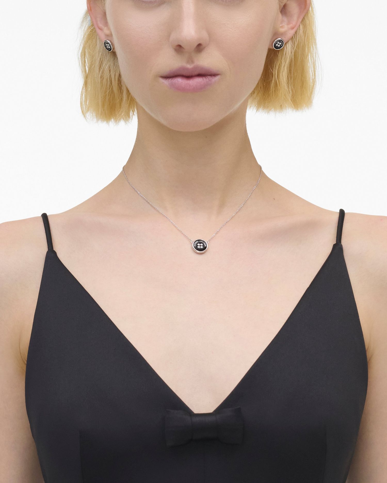 The Button Pendant Necklace | Marc Jacobs Outlet