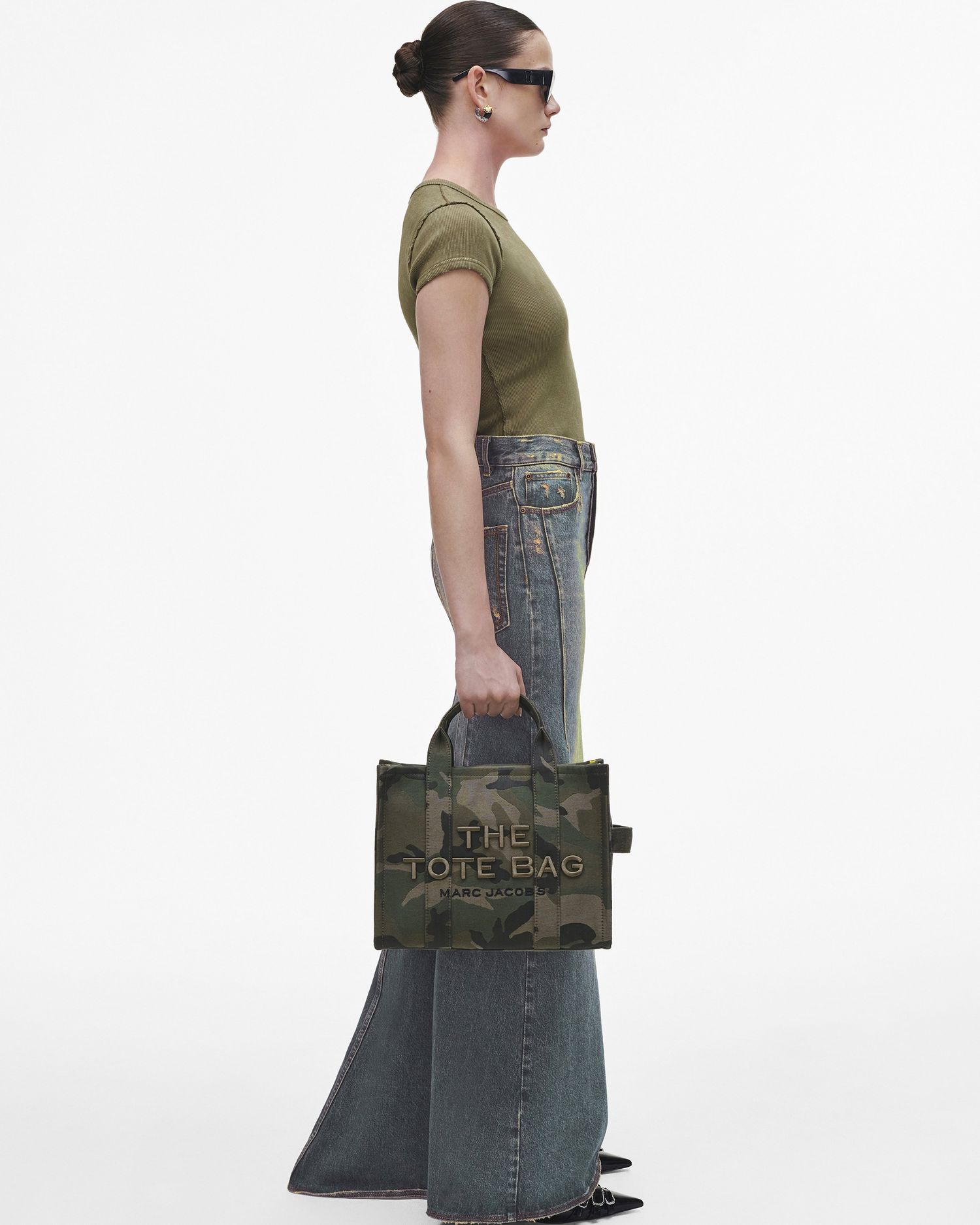 The Camo Jacquard Medium Tote Bag | Marc Jacobs Outlet
