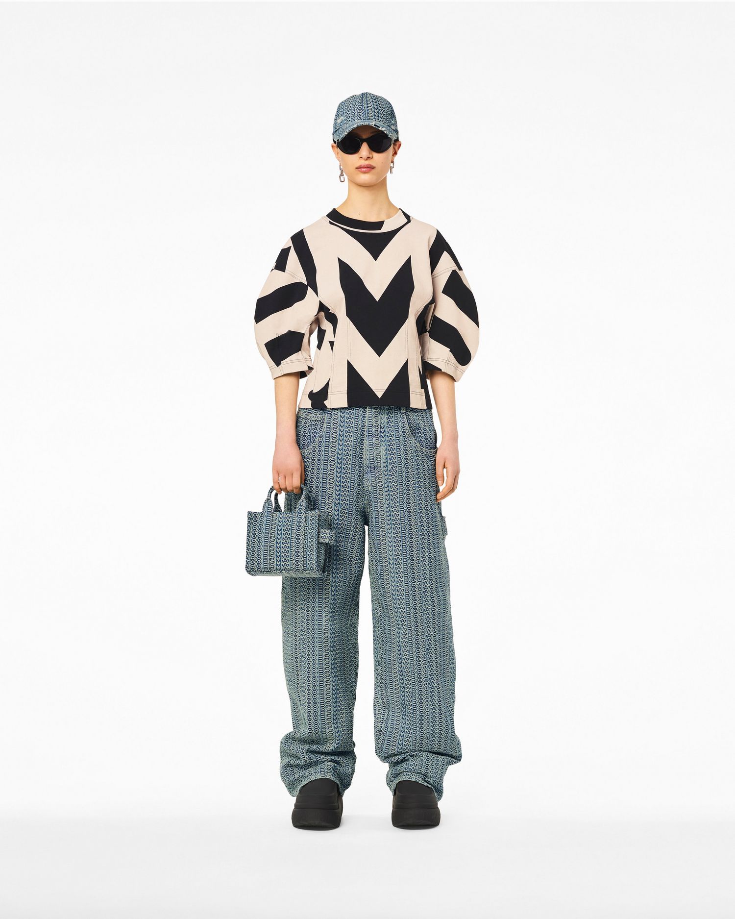 The Washed Monogram Denim Crossbody Tote Bag | Marc Jacobs Outlet