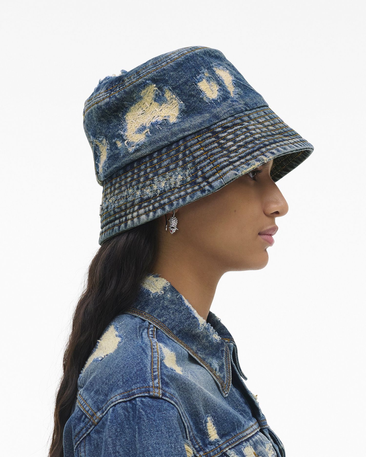 The Rip And Repair Bucket Hat | Marc Jacobs Outlet