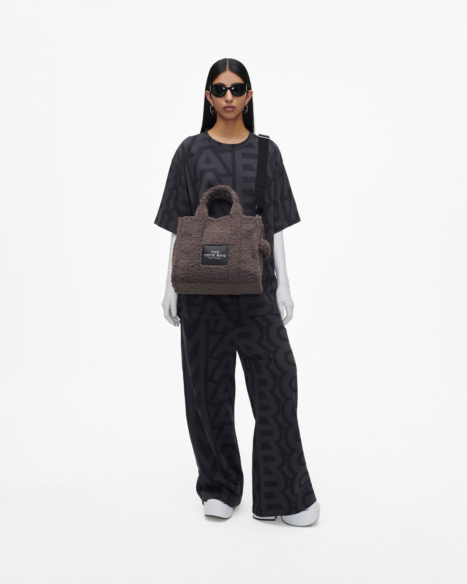 The Teddy Medium Tote Bag | Marc Jacobs Outlet