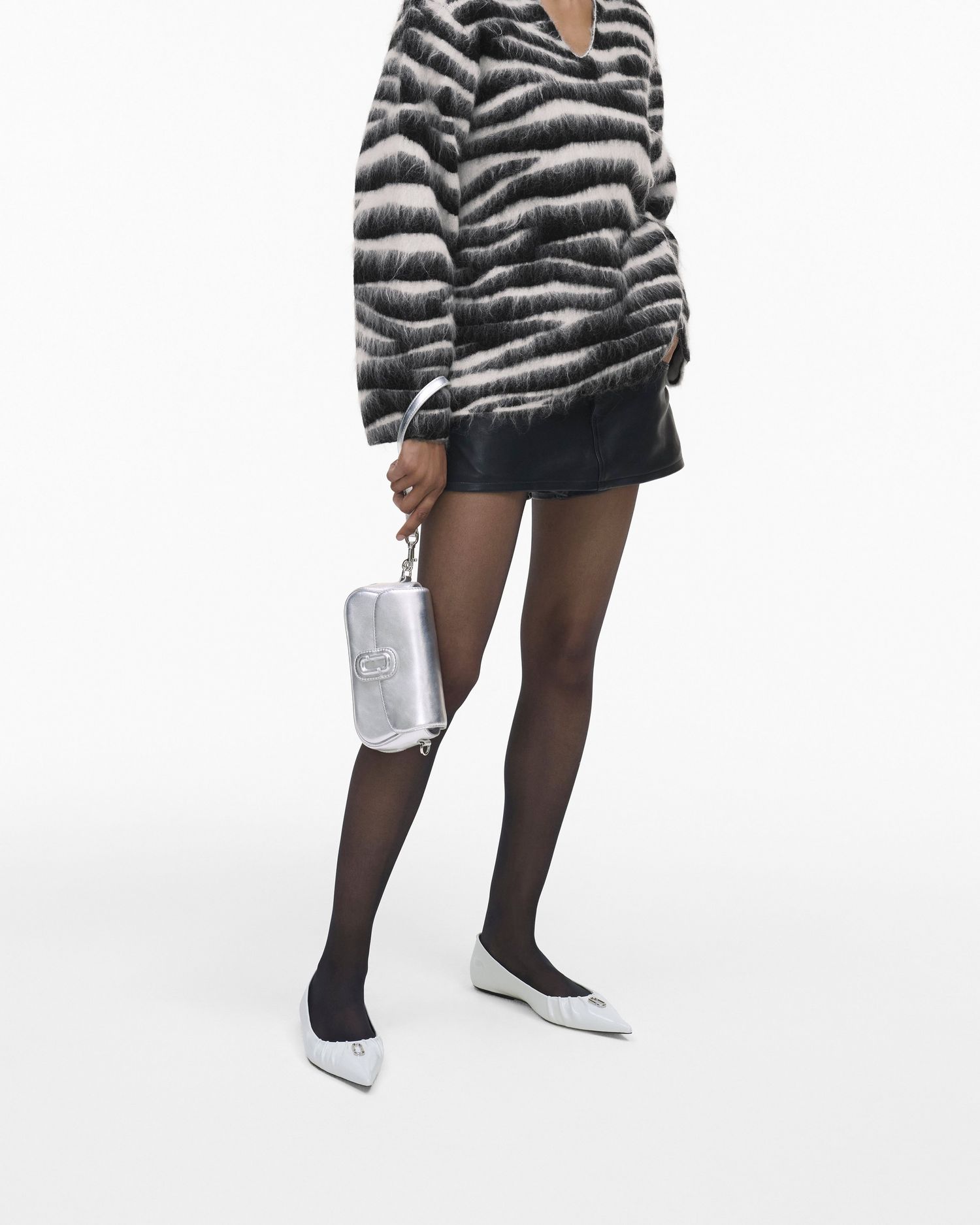 The Metallic Leather Clover Shoulder Bag | Marc Jacobs Outlet