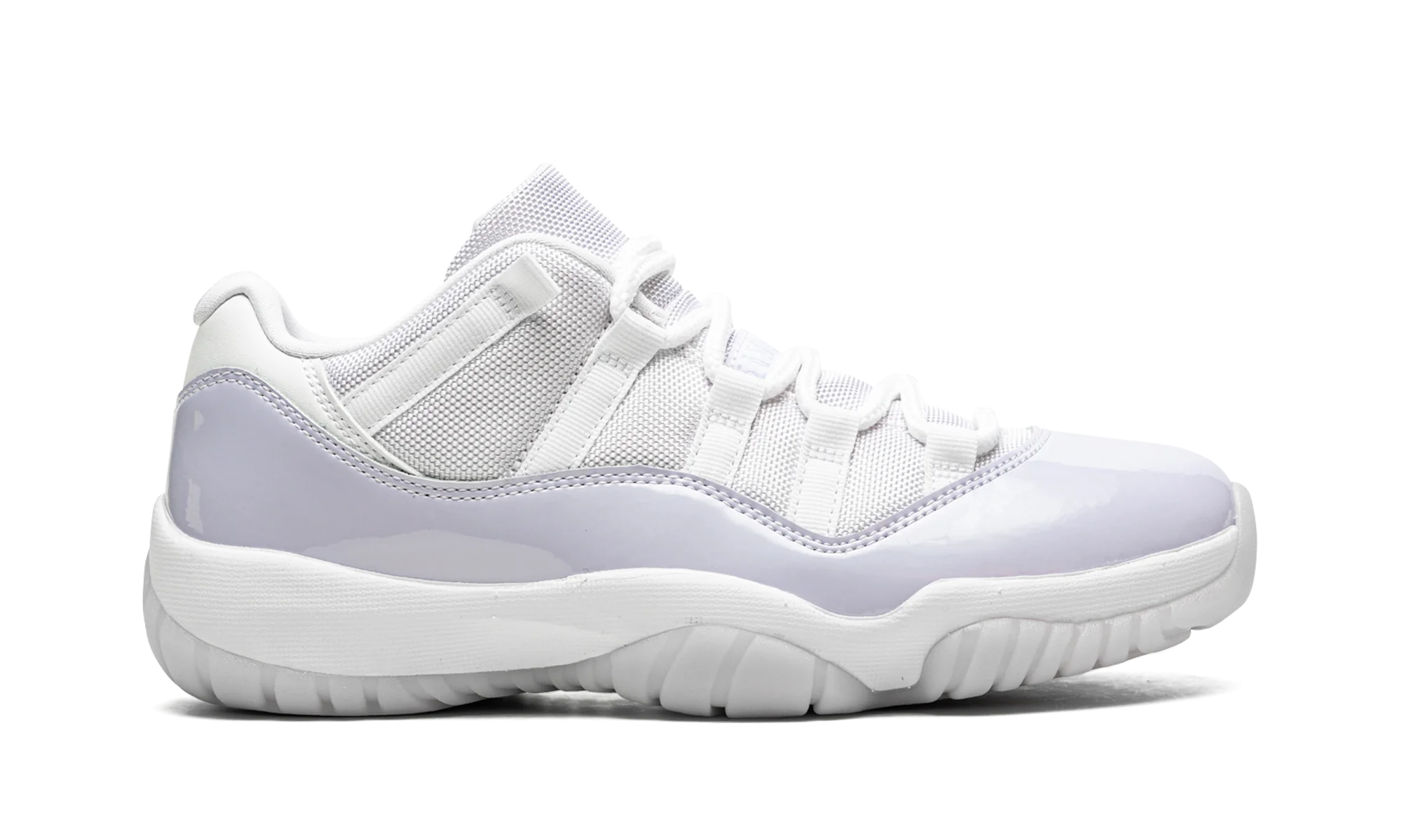 AIR JORDAN 11 LOW WMNS 