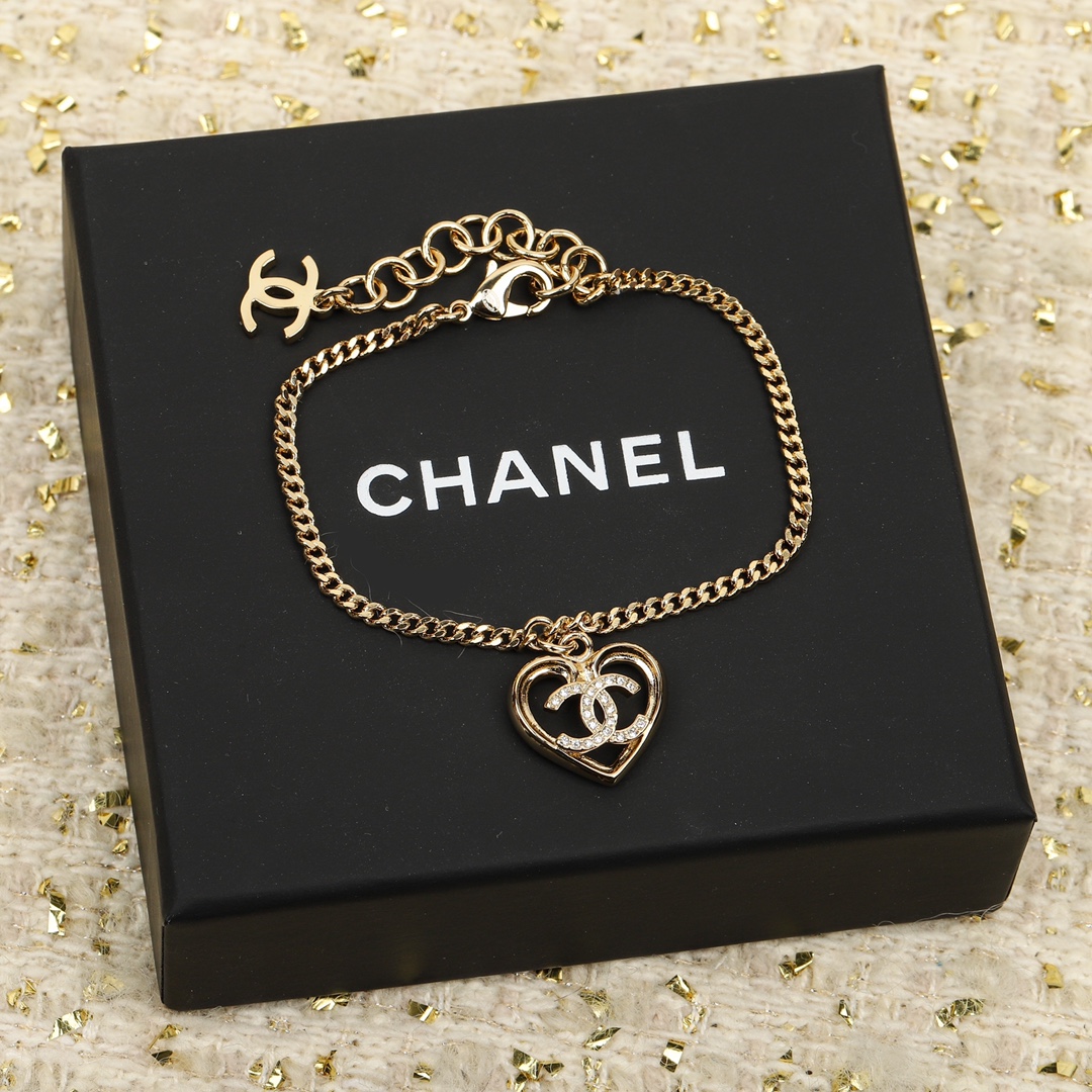 replica Chanel Hollow Heart Charm O Chain Bracelet - H Lin Jewelry
