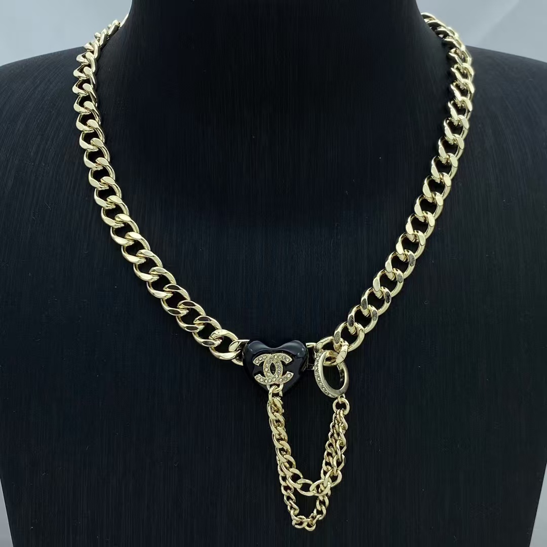 replica Chanel Funky Gold Chunky Cuban Chain Necklace - H Lin Jewelry