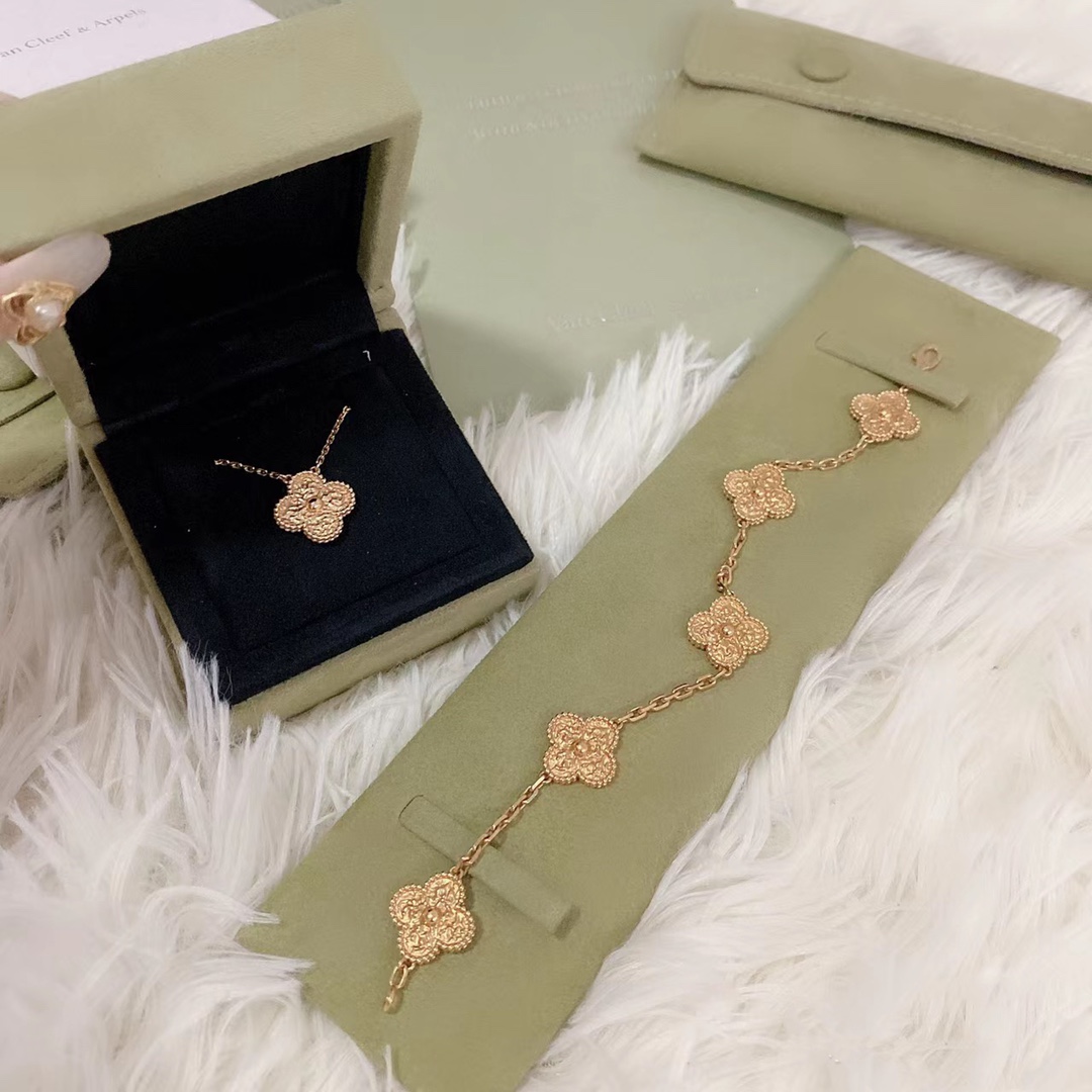 replica Van Cleef & Arpels Vintage Alhambra Bracelet Necklace, Rose Gold,No Diamond - H Lin Jewelry
