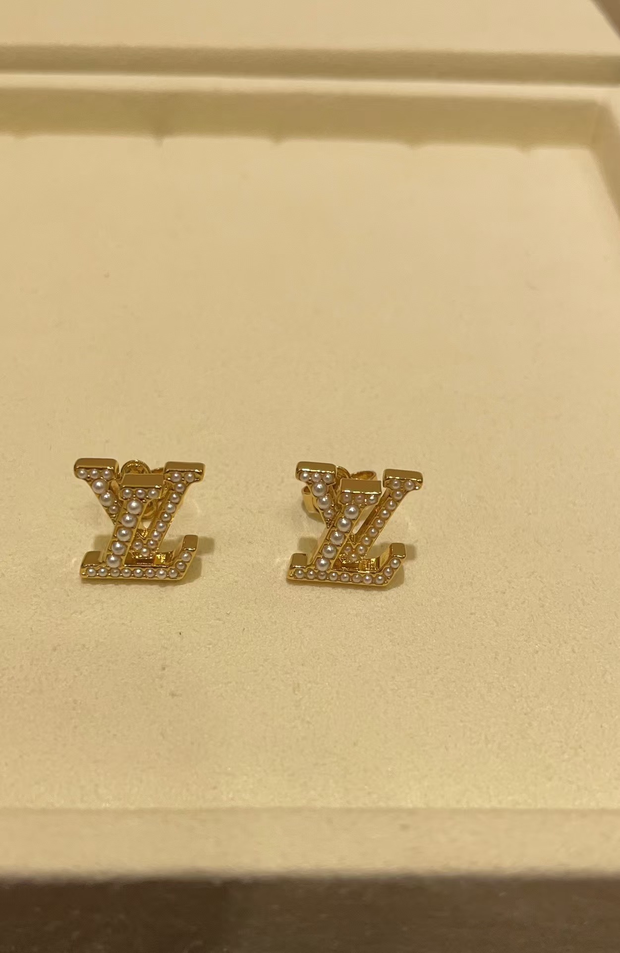 replica Louis Vuitton LV Letter Stud Earrings - H Lin Jewelry