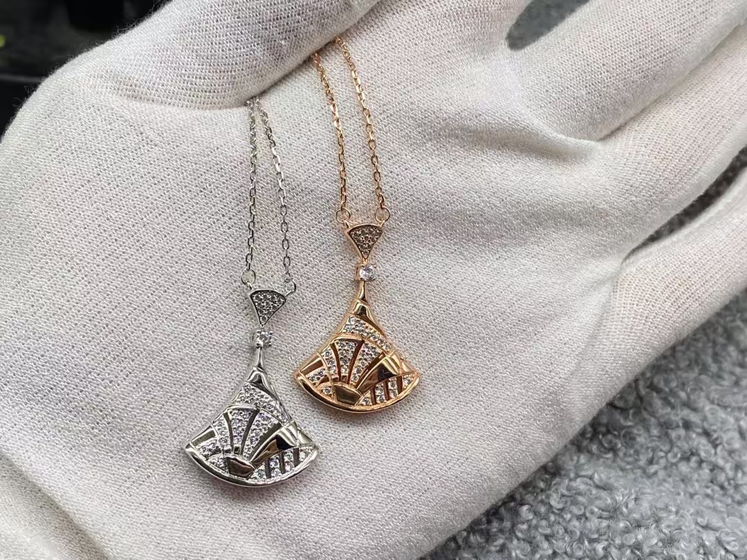 replica Bvlgari Divas' Dream Necklace - H Lin Jewelry