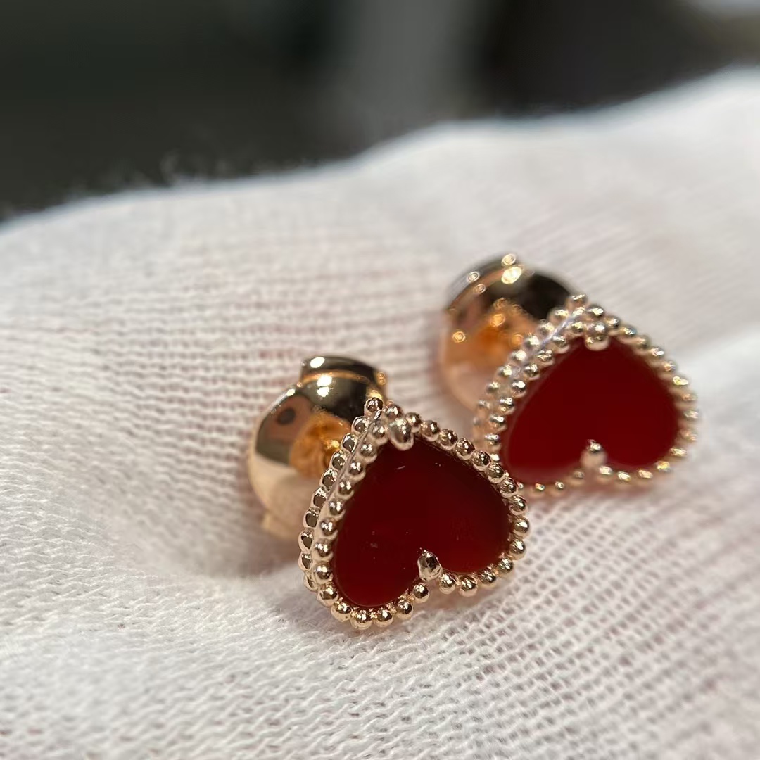 replica Van Cleef & Arpels Heart Stud Earrings - H Lin Jewelry