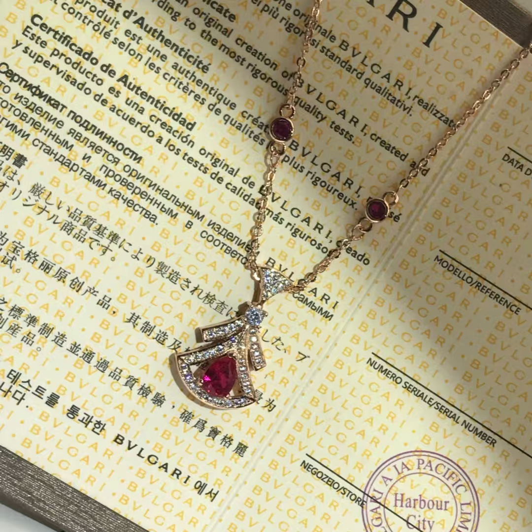 replica Bvlgari Divas' Dream Necklace - H Lin Jewelry