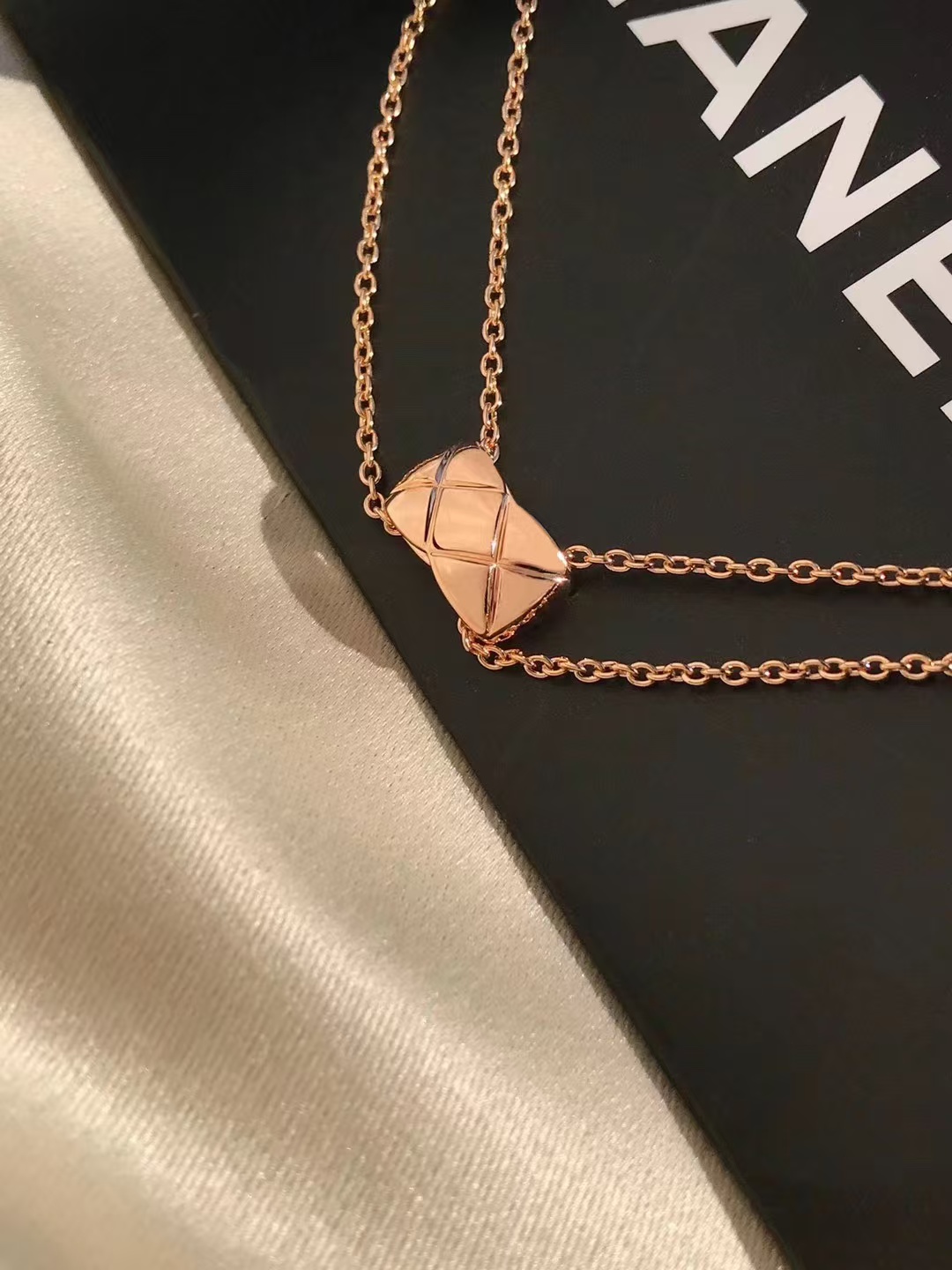 replica Chanel Coco Crush Rose Gold Necklace - H Lin Jewelry