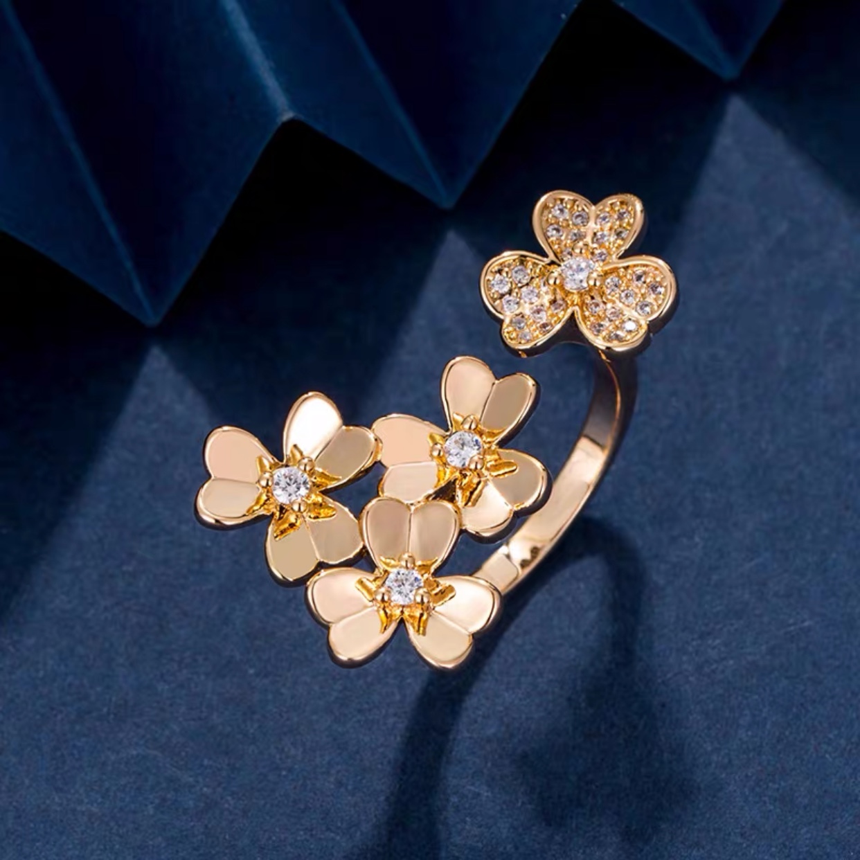replica Van Cleef & Arpels Frivole Between the Finger Ring - H Lin Jewelry