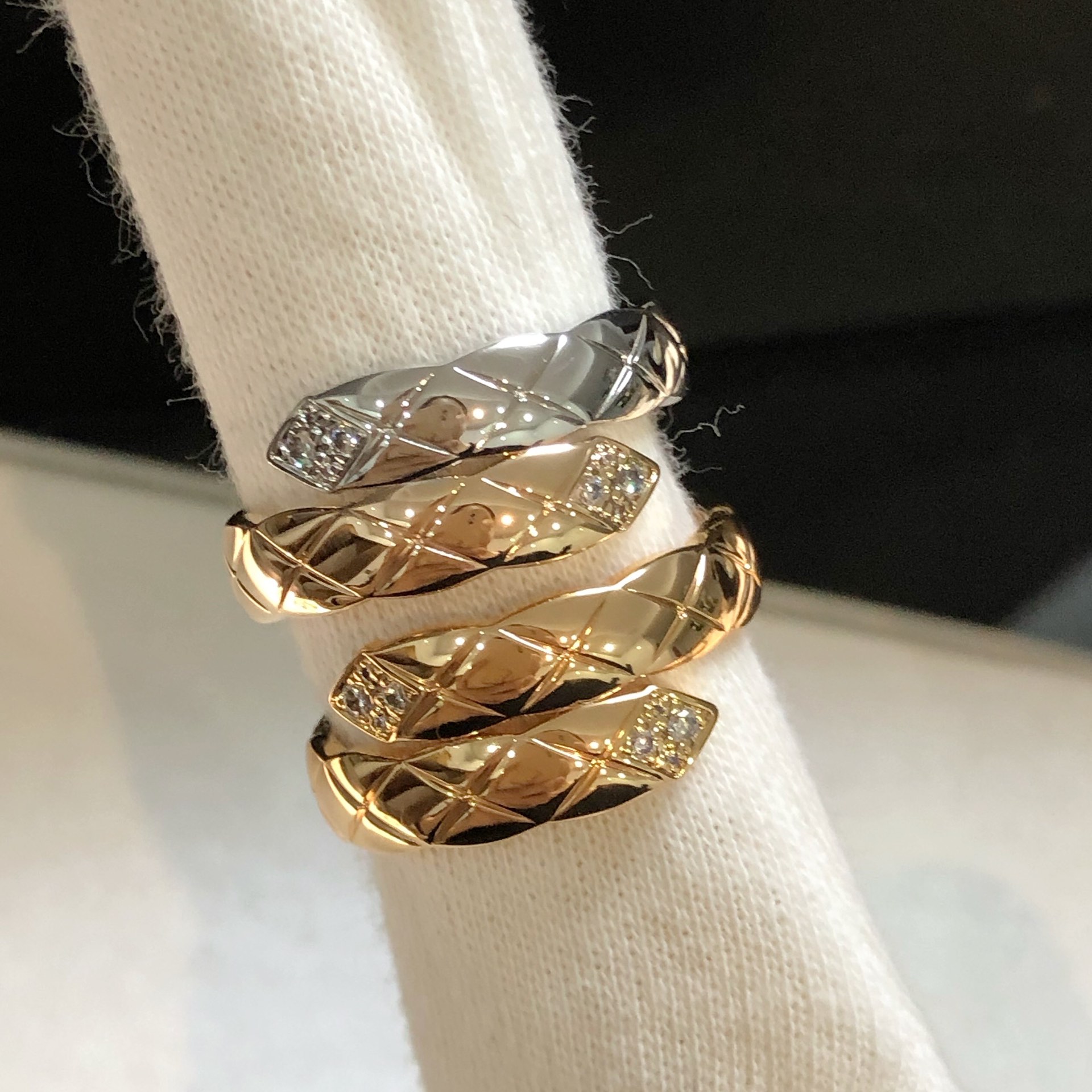 replica Chanel Coco Crush Toi et Moi Ring - Large Version - H Lin Jewelry