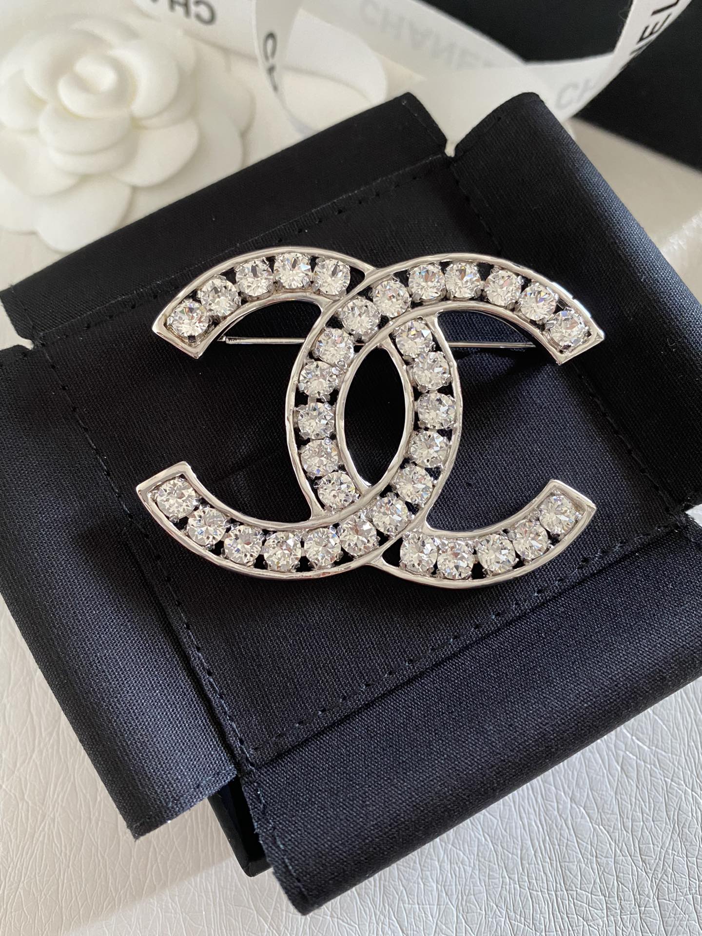 replica Chanel Prong Diamond Brooch - H Lin Jewelry