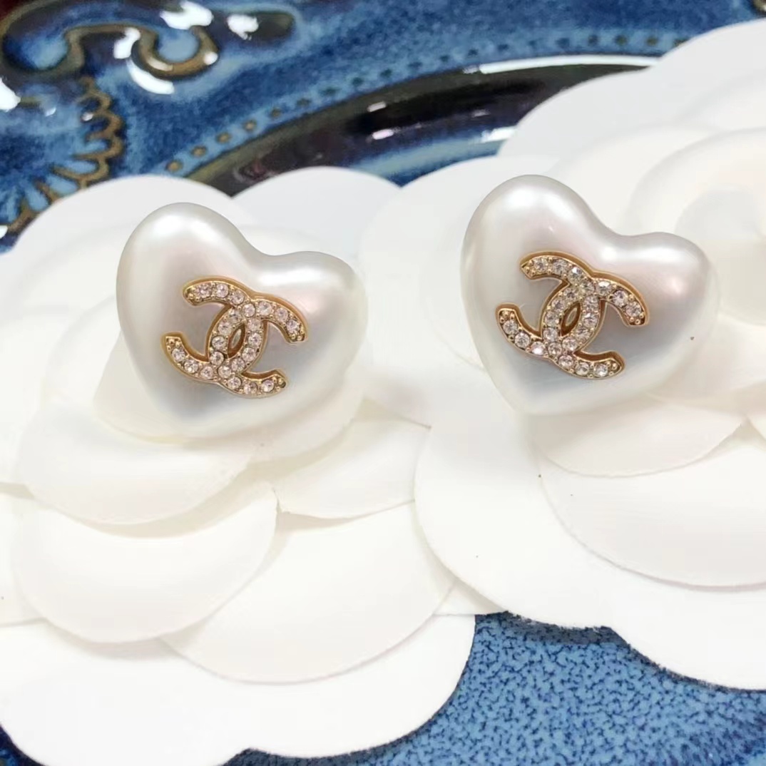 replica Chanel Love Heart Pearl Stud Earrings - H Lin Jewelry