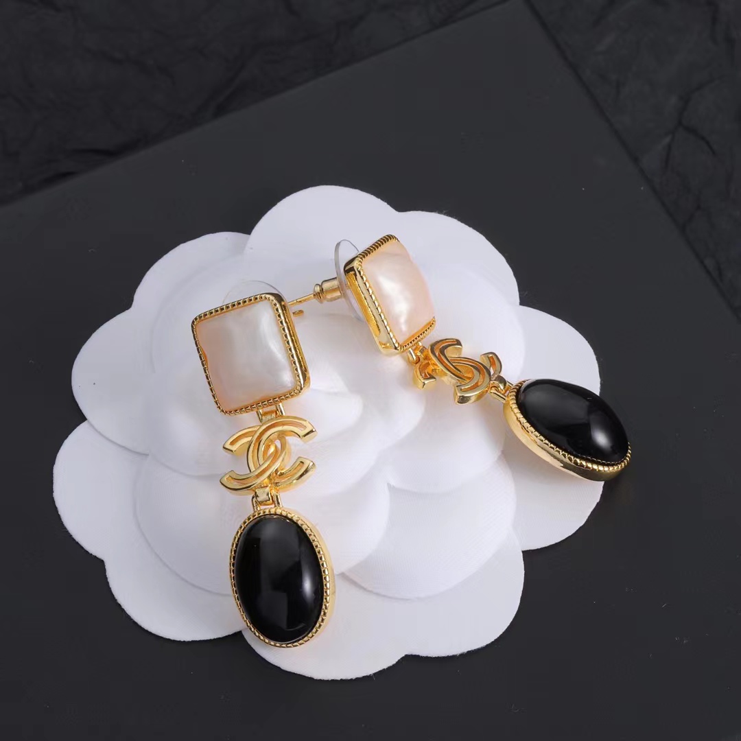 replica Chanel Retro Style Earrings - H Lin Jewelry