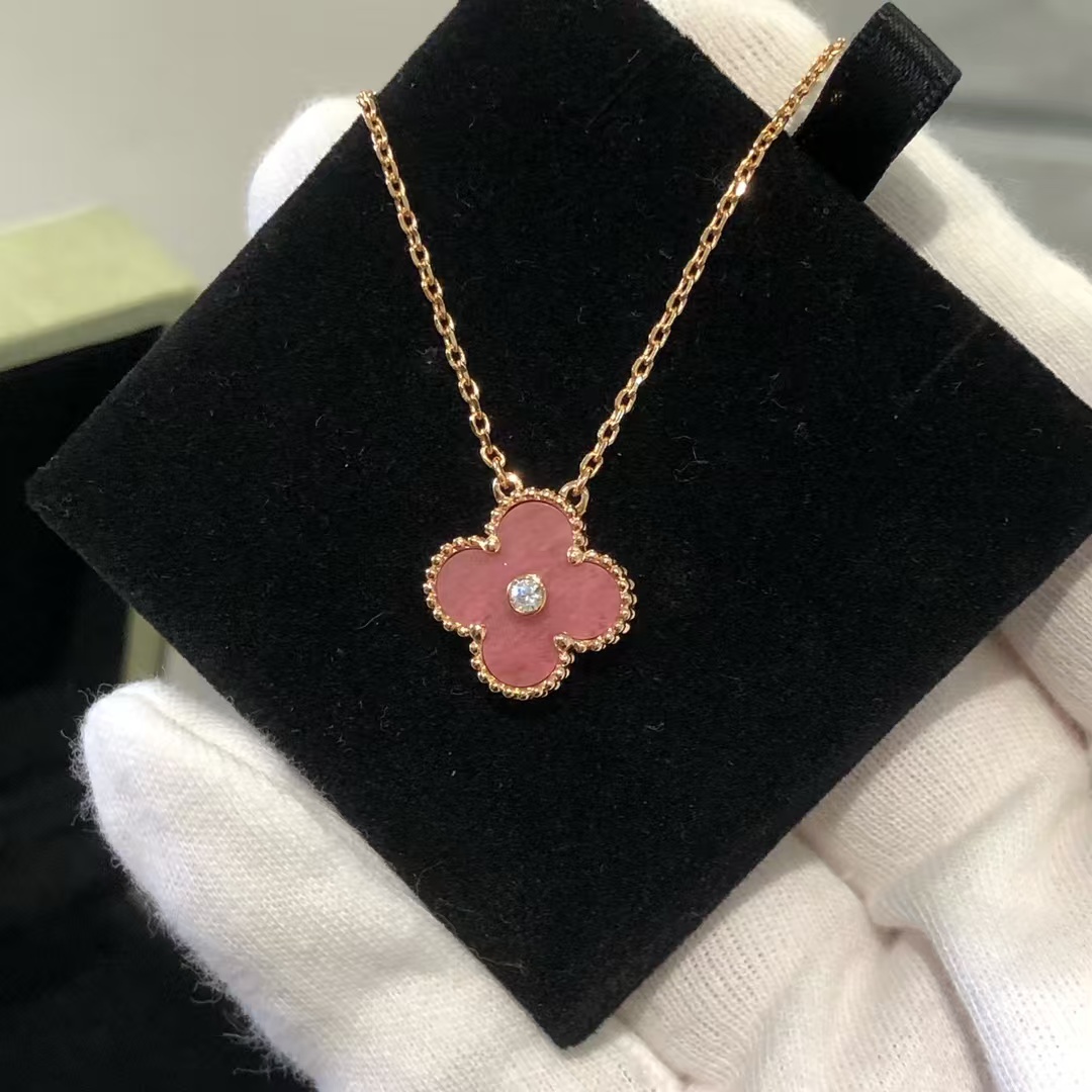replica Van Cleef & Arpels Rhodonite Vintage Alhambra Diamond 2021 Holiday Pendant Necklace - H Lin Jewelry