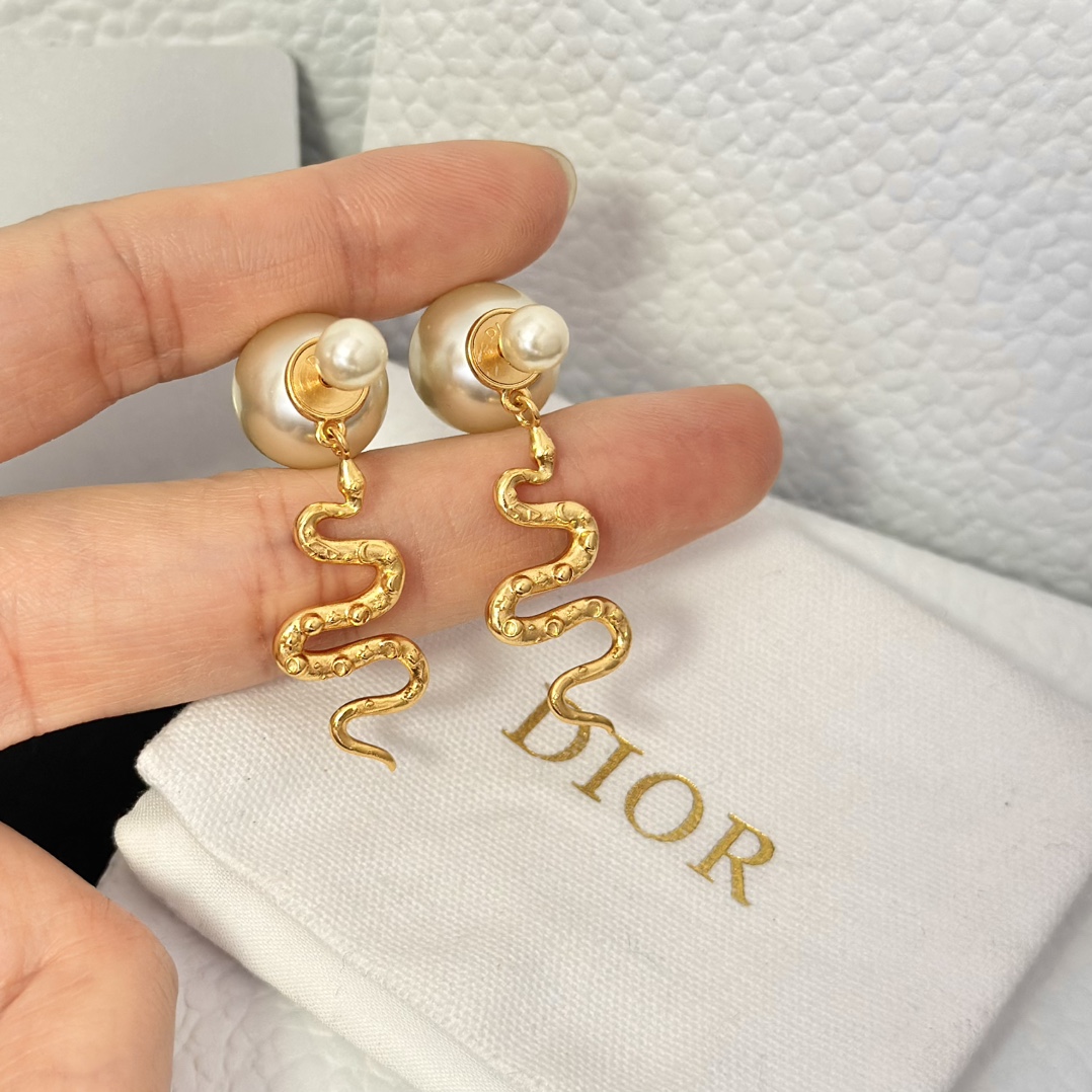 replica 2025 Dior Dragon Pearl Earrings - H Lin Jewelry