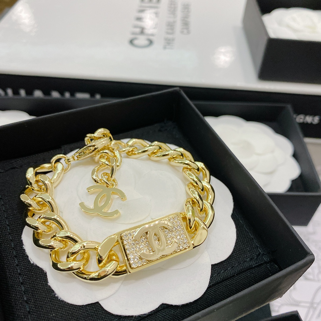 replica Chanel Gold Chunky Cuban Chain Rectangle Tag Bracelet - H Lin Jewelry