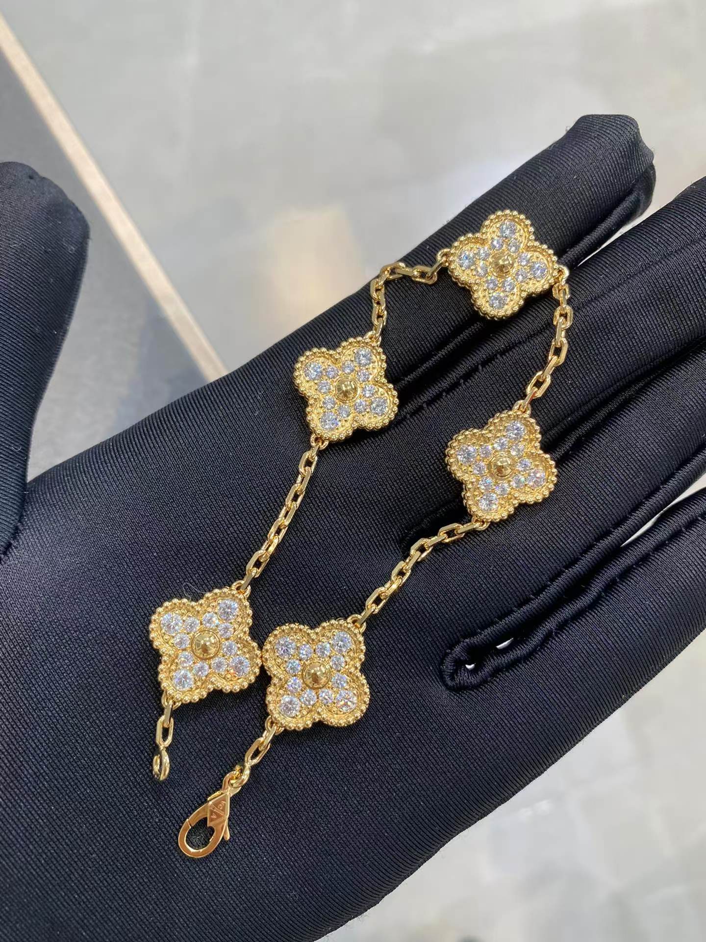 replica Van Cleef & Arpels Vintage Alhambra Bracelet 5 Motifs - H Lin Jewelry