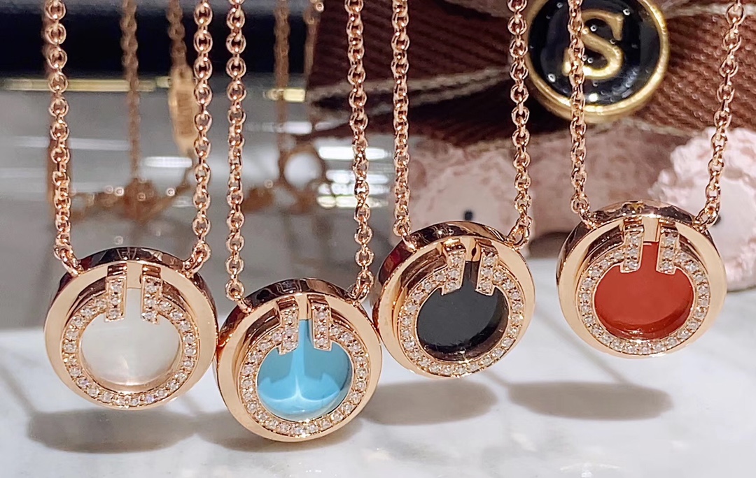 replica Tiffany Limited Version Round Pendant Necklace - H Lin Jewelry