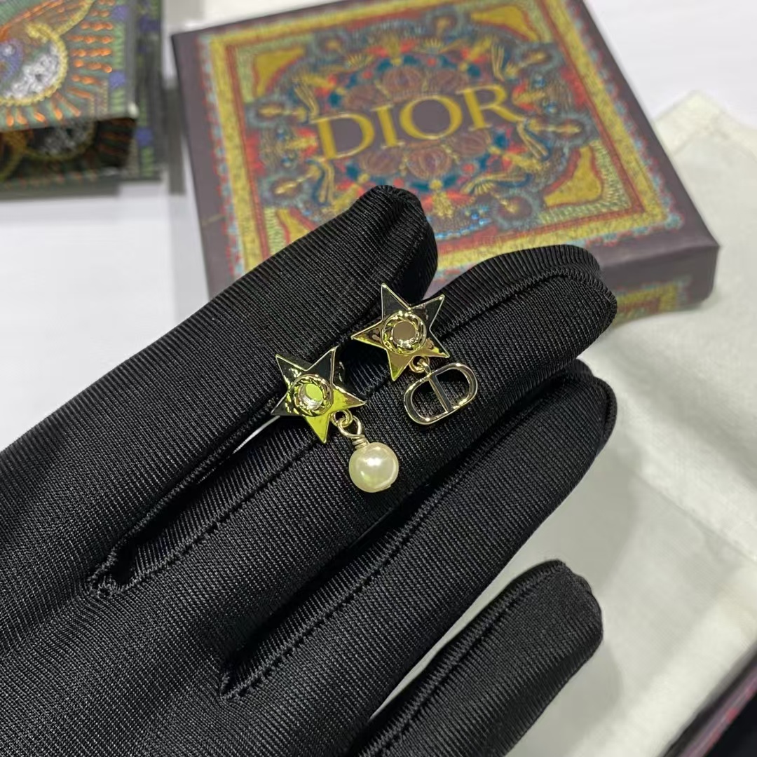 replica Dior Asymmetric Star Earrings - H Lin Jewelry