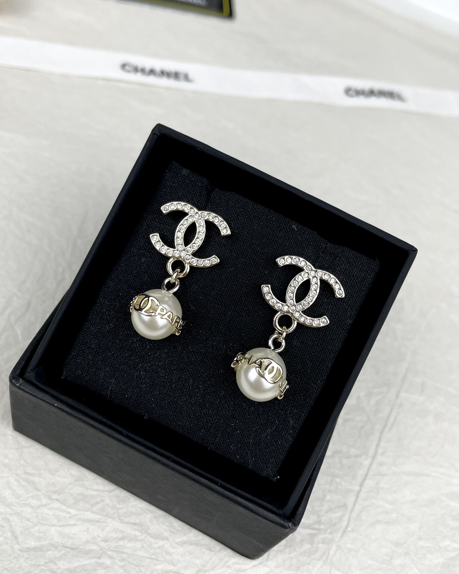 replica Chanel Diamond CC Pearl Drop Earrings - H Lin Jewelry